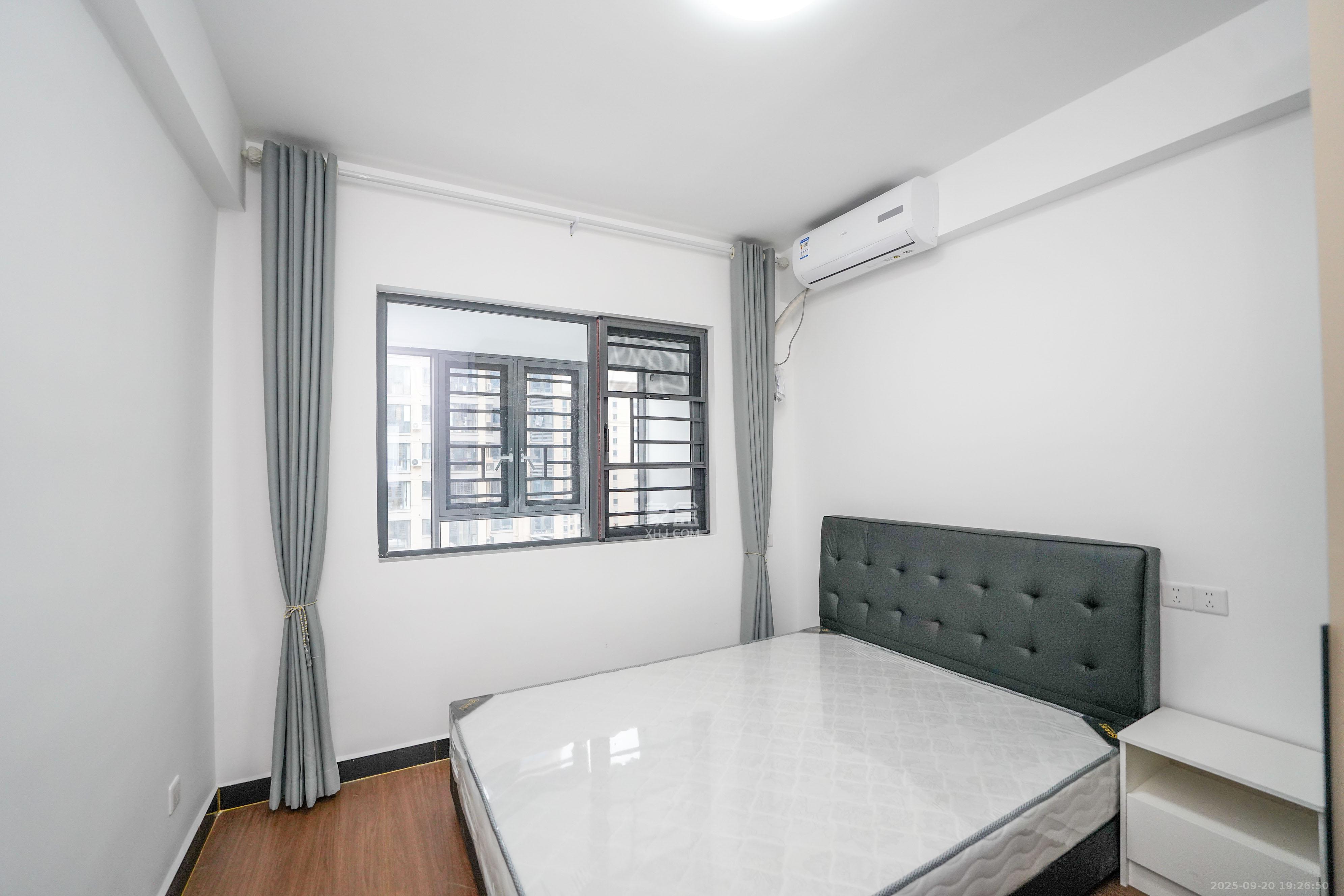 丽发新城 4室2厅2卫 130.0万 丽发新城 4室2厅2卫 130.0万卧室