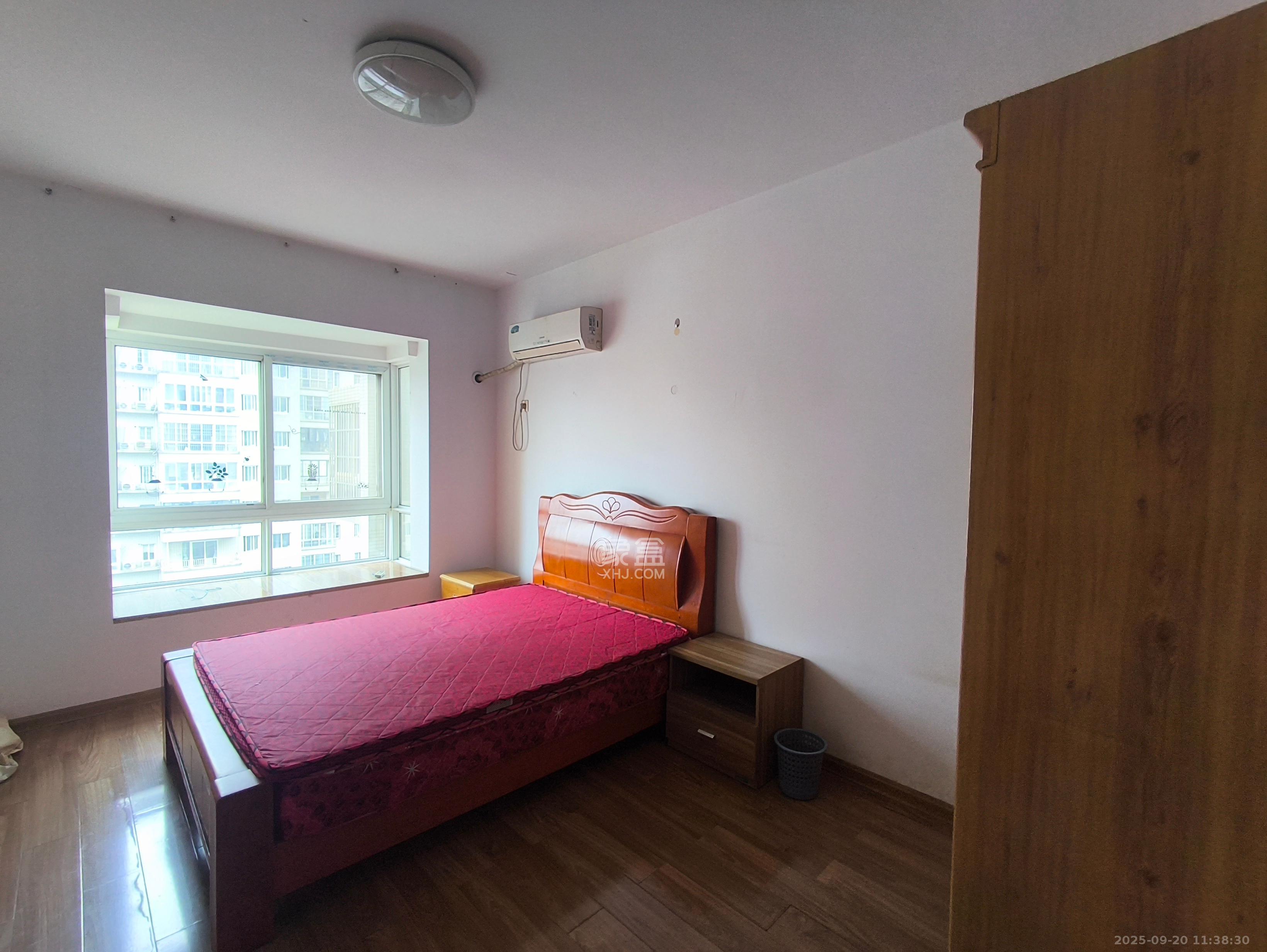 月湖兰庭  3室1厅2卫    2500.0元/月室内图