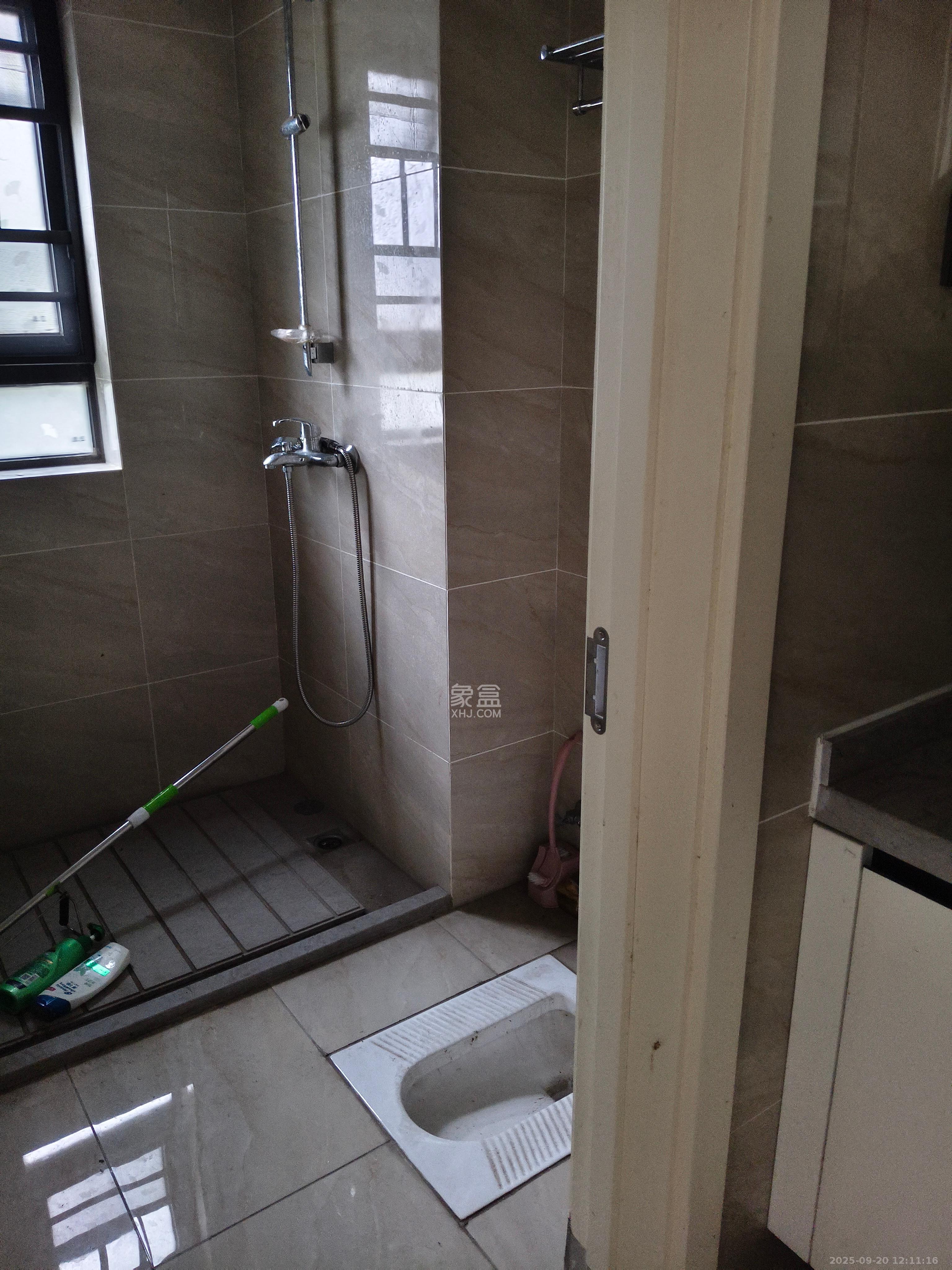 万科金色梦想C区 4室2厅2卫 3200.0元/月 万科金色梦想C区 4室2厅2卫 3200.0元/月室内图