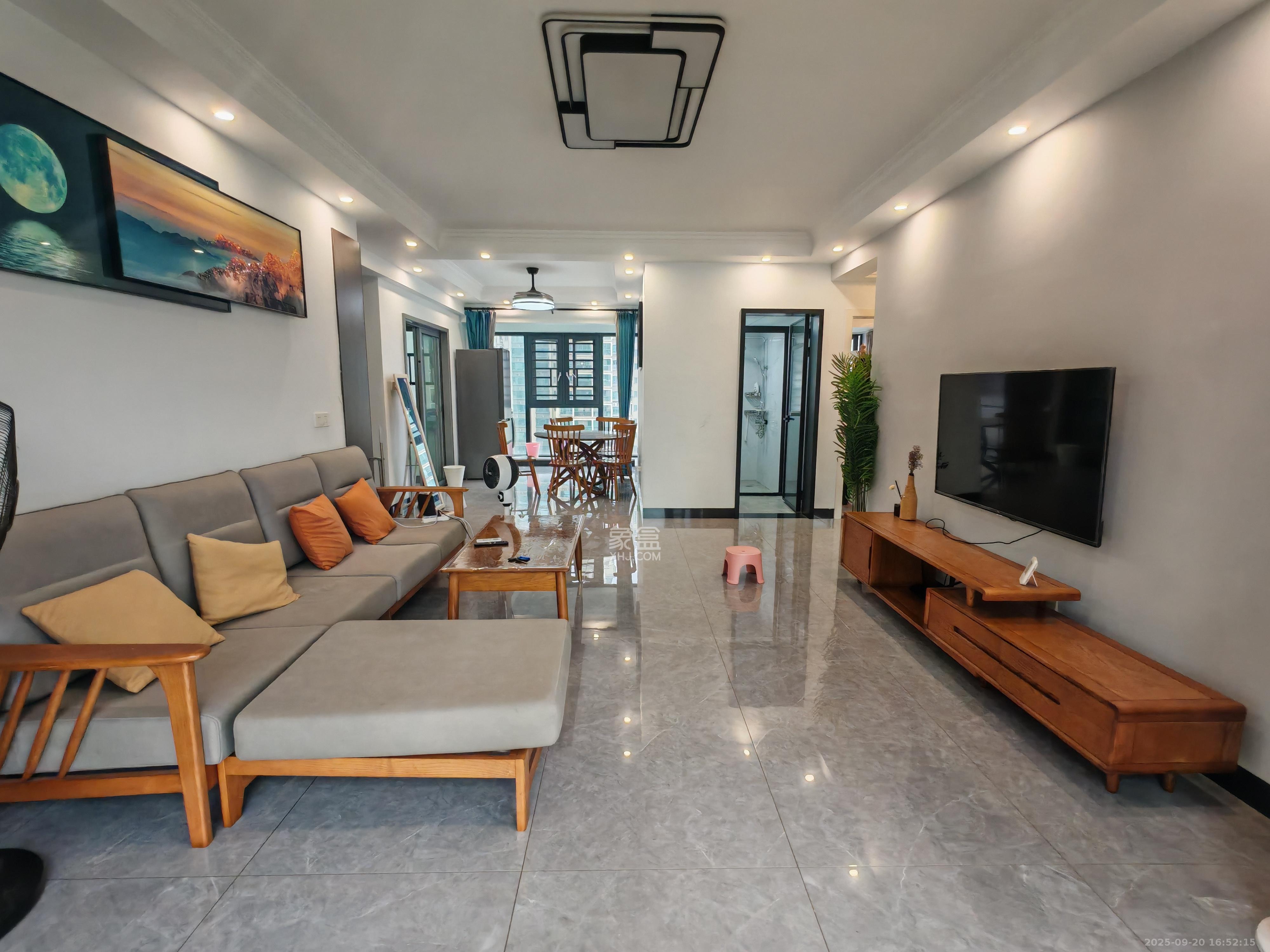 中建悦和城  4室2厅2卫    3000.0元/月室内图