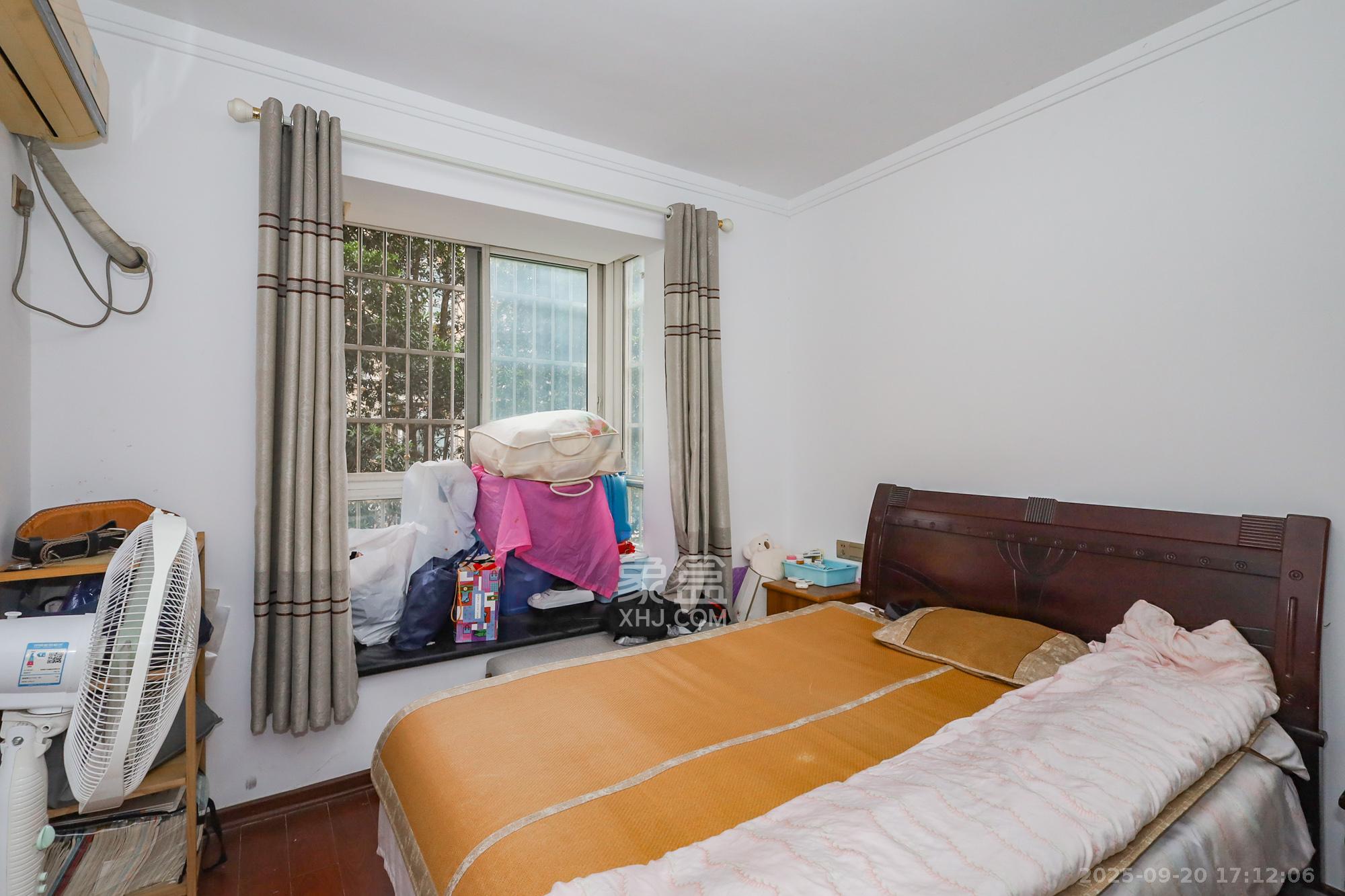 德润园 3室2厅1卫 67.8万 德润园 3室2厅1卫 67.8万卧室