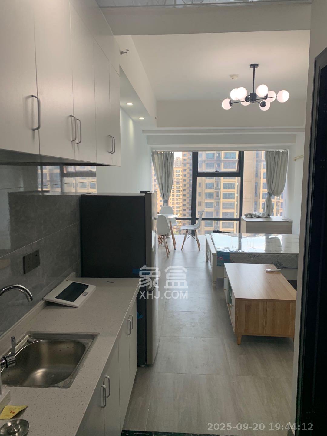 裕天国际商汇中心 1室1厅1卫 1100.0元/月 裕天国际商汇中心 1室1厅1卫 1100.0元/月室内图