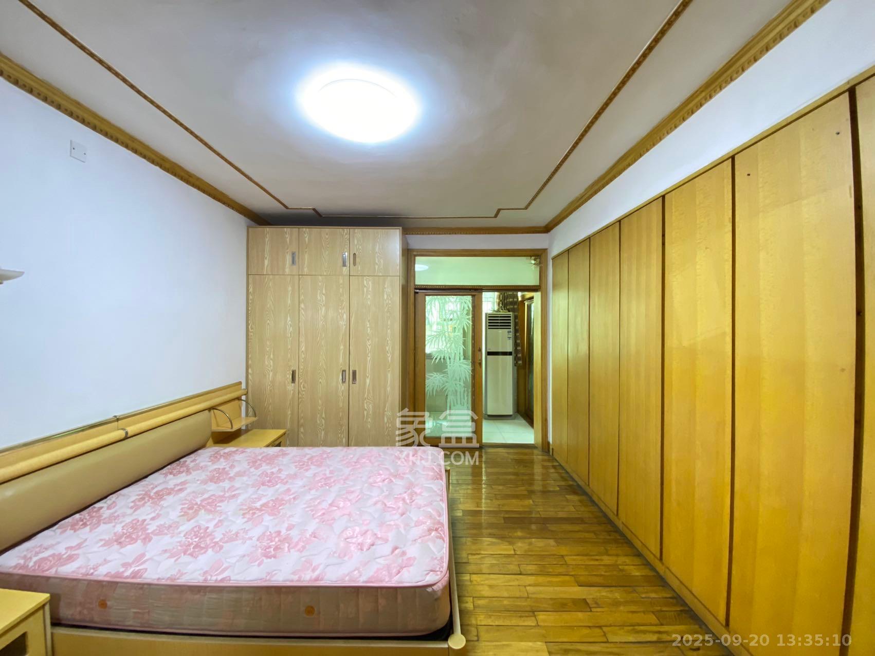 紫荆花园 2室2厅1卫 2000.0元/月 紫荆花园 2室2厅1卫 2000.0元/月室内图