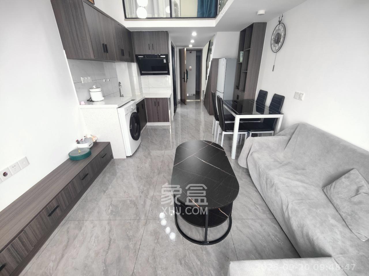 弘坤云寓 2室1厅1卫 2700.0元/月 弘坤云寓 2室1厅1卫 2700.0元/月室内图