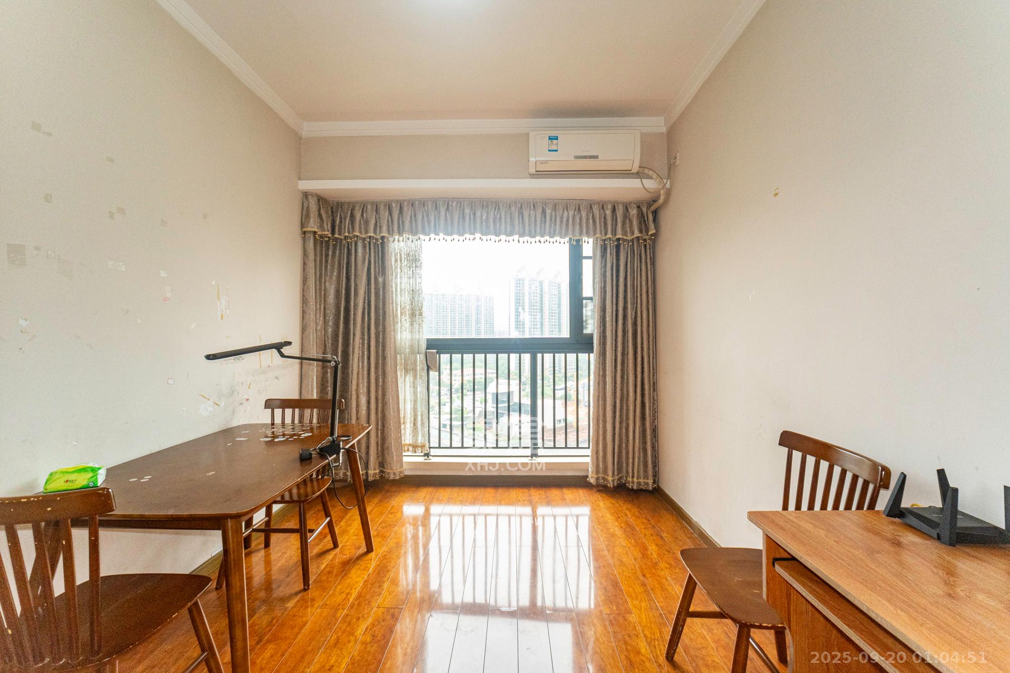 藏珑湖上国际花园 3室2厅2卫 138.0万 藏珑湖上国际花园 3室2厅2卫 138.0万其他