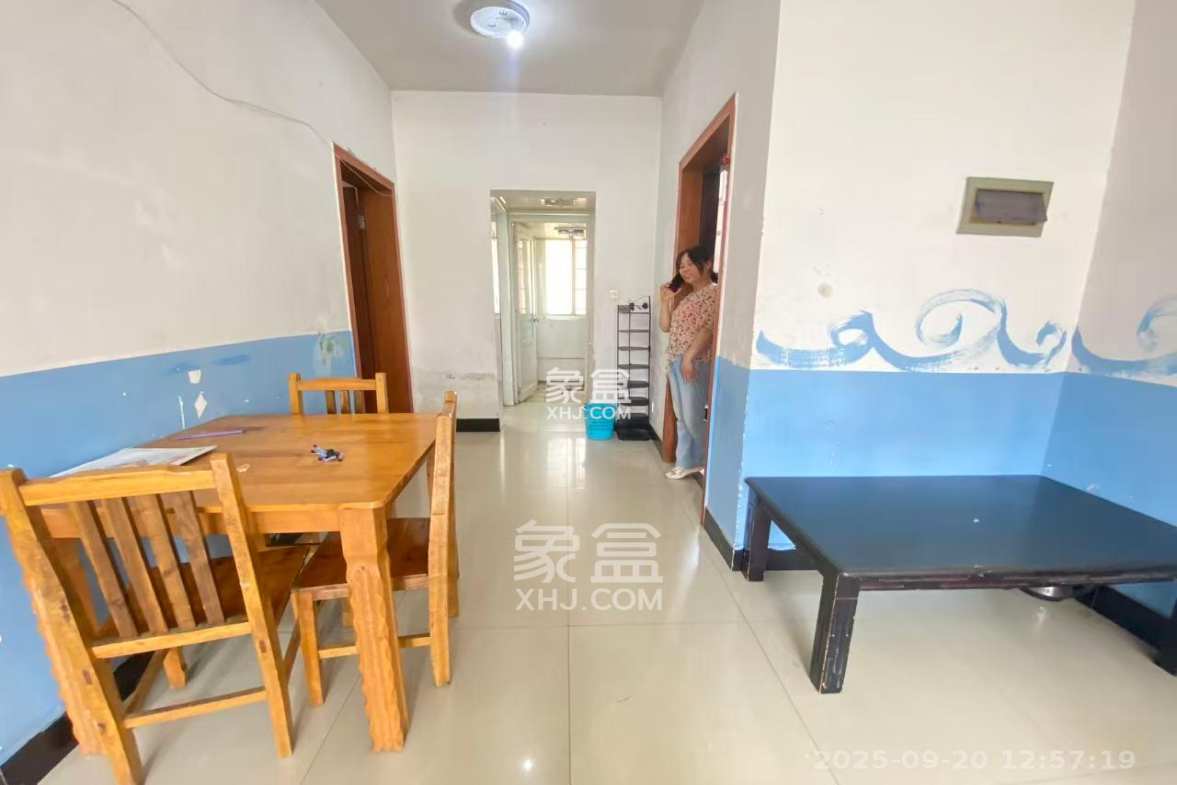 西龙苑安置小区(西垅苑小区) 2室1厅1卫 1400.0元/月 西龙苑安置小区(西垅苑小区) 2室1厅1卫 1400.0元/月室内图