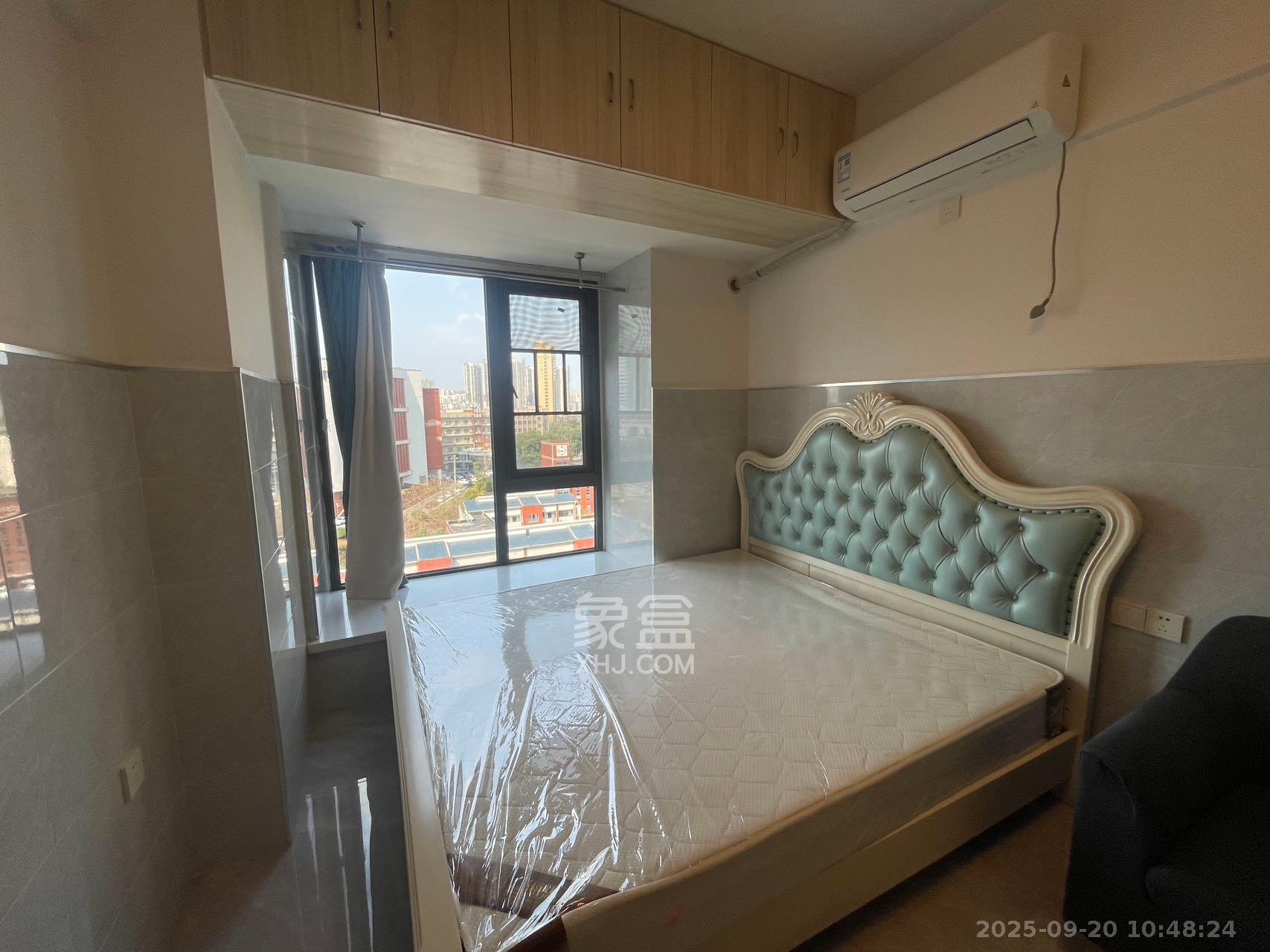 复地星光天地 1室0厅0卫 1500.0元/月 复地星光天地 1室0厅0卫 1500.0元/月室内图