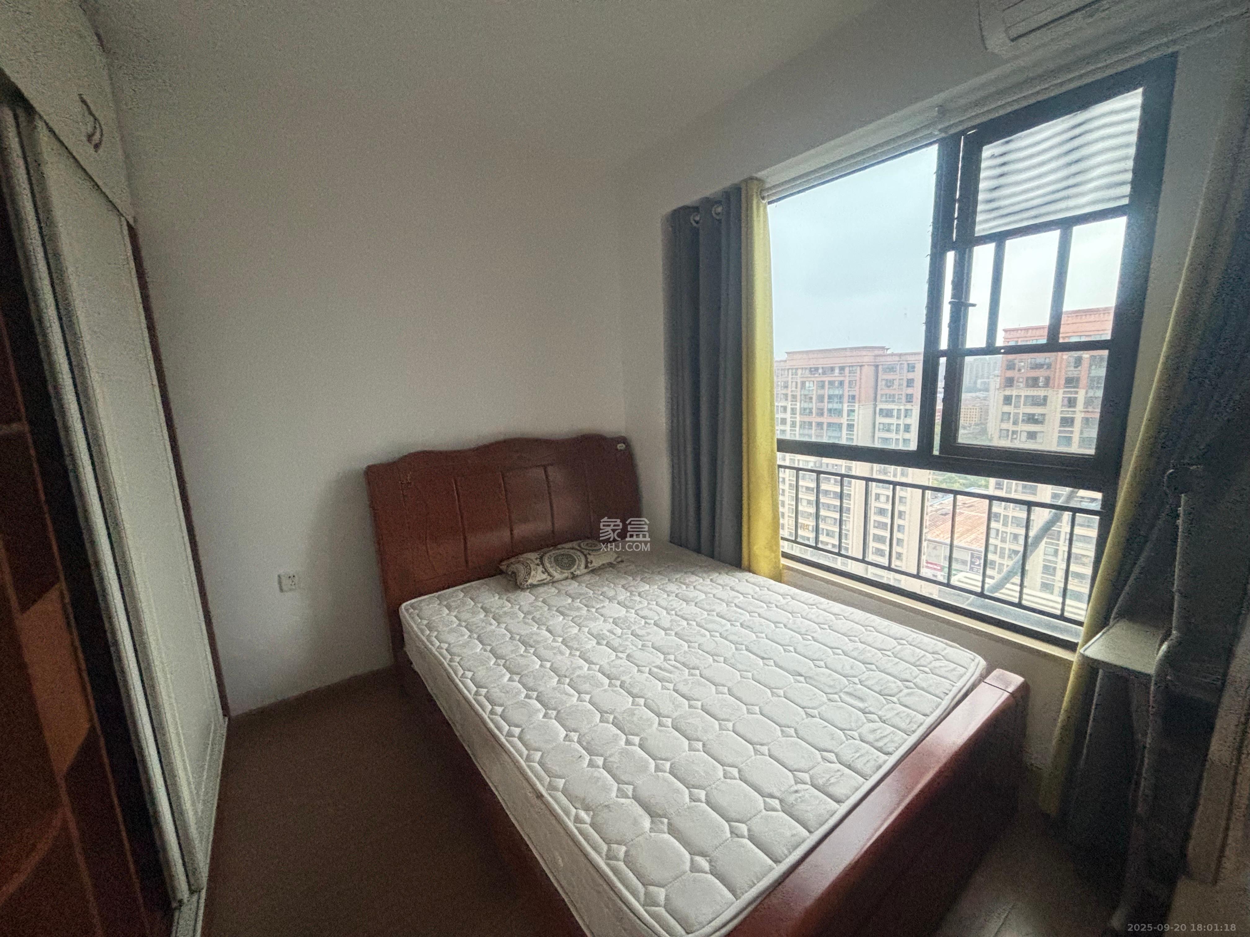 五矿万境蓝山  3室2厅1卫    2300.0元/月室内图