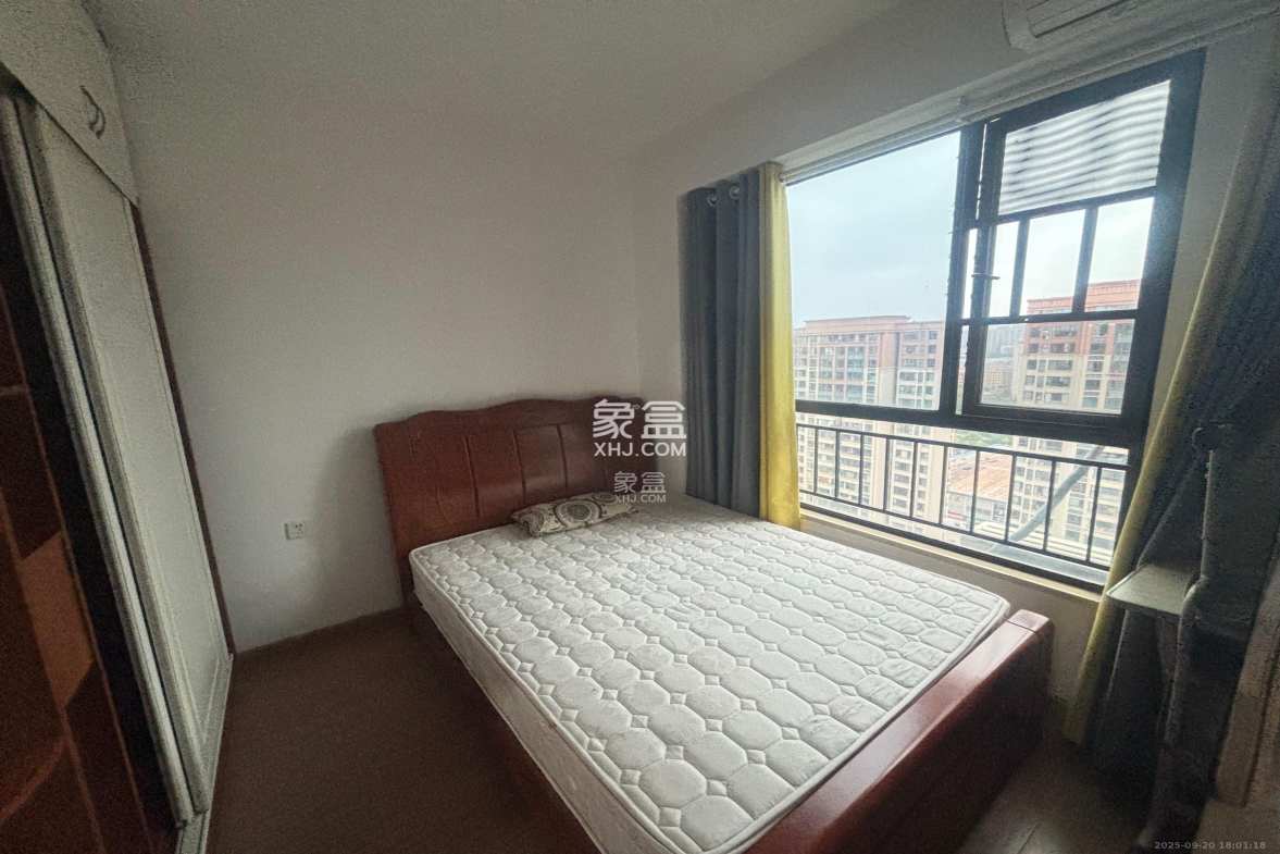 五矿万境蓝山 3室2厅1卫 2300.0元/月 五矿万境蓝山 3室2厅1卫 2300.0元/月室内图