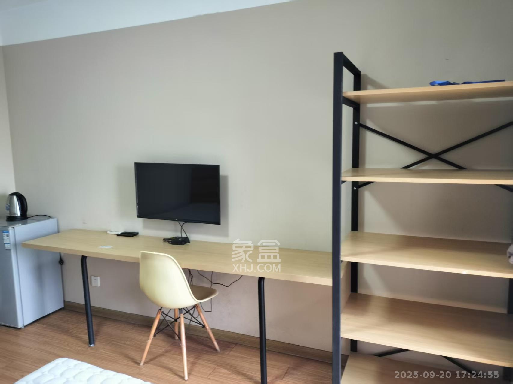 万科白鹭郡 1室1厅1卫 1300.0元/月 万科白鹭郡 1室1厅1卫 1300.0元/月室内图