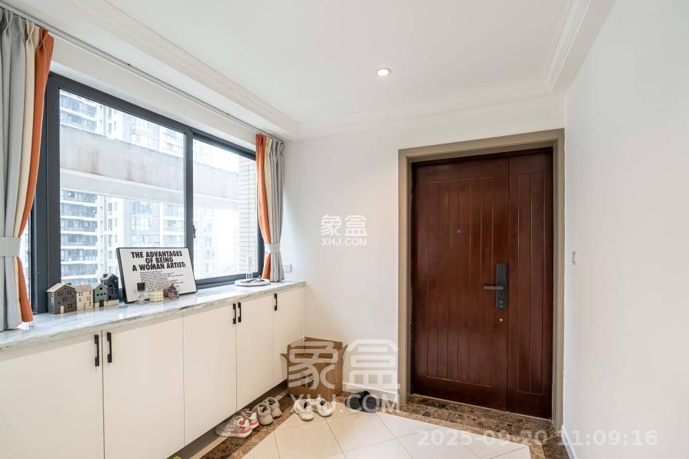 融科东南海  4室2厅2卫    4000.0元/月室内图