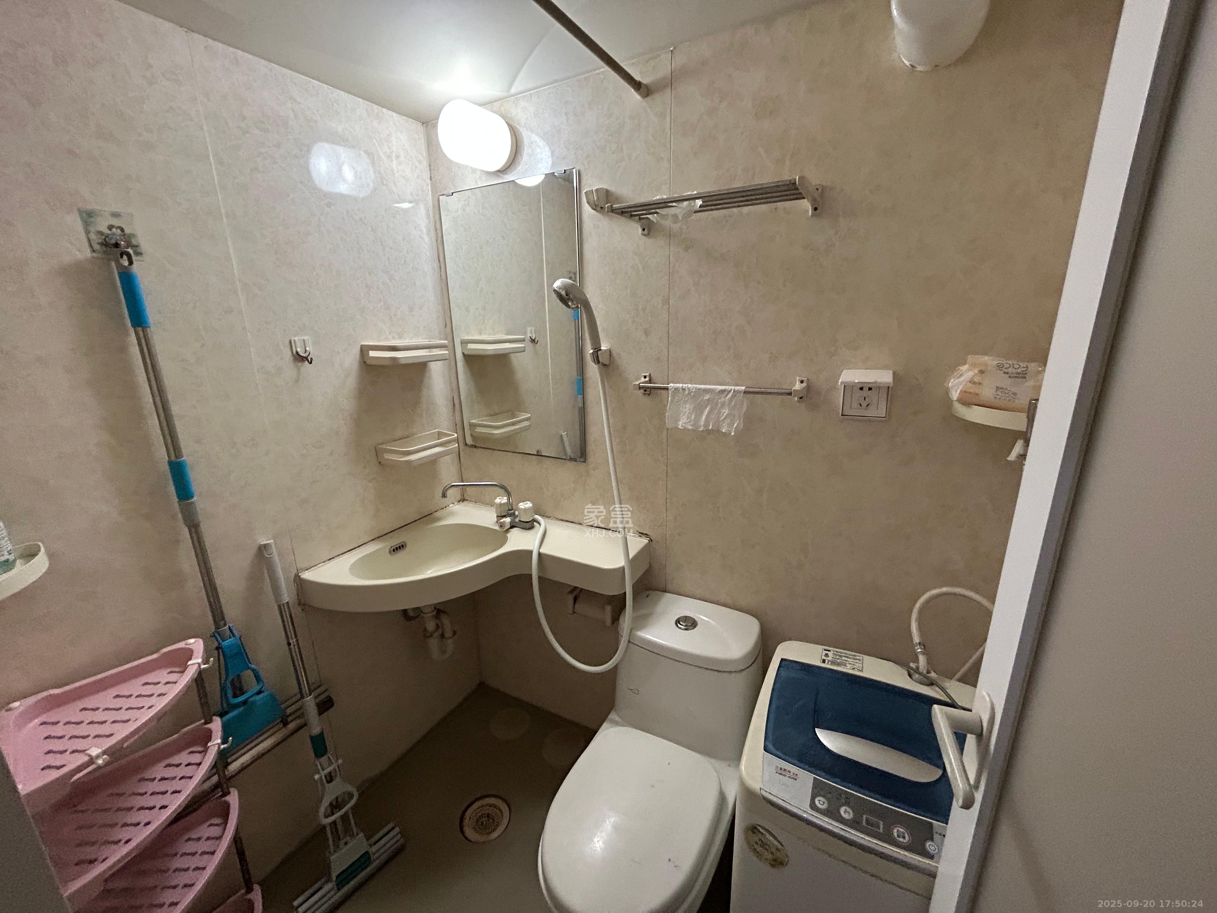 建安像素汇  1室1厅1卫    1000.0元/月室内图