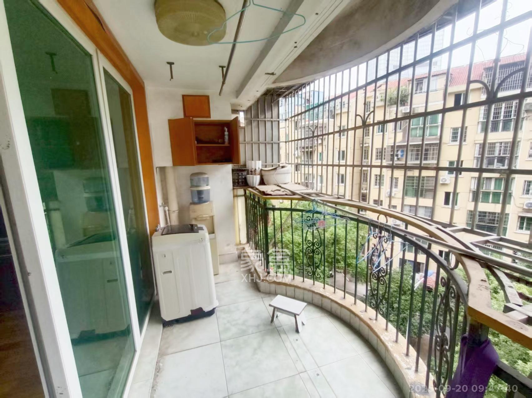 恩瑞麓山名园(龙王港小区) 2室2厅1卫 1850.0元/月 恩瑞麓山名园(龙王港小区) 2室2厅1卫 1850.0元/月室内图