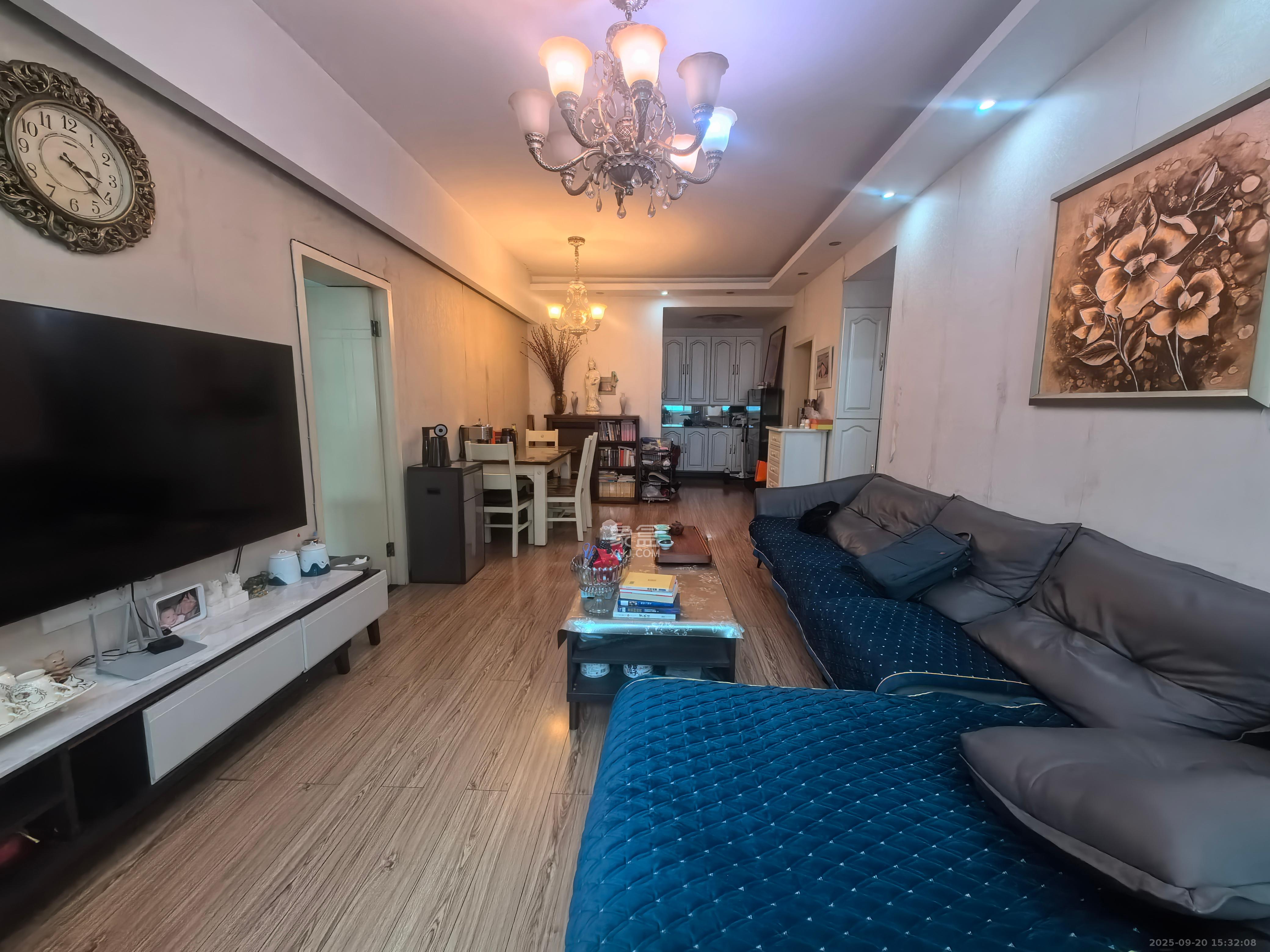 名都花园  2室2厅1卫    2600.0元/月室内图