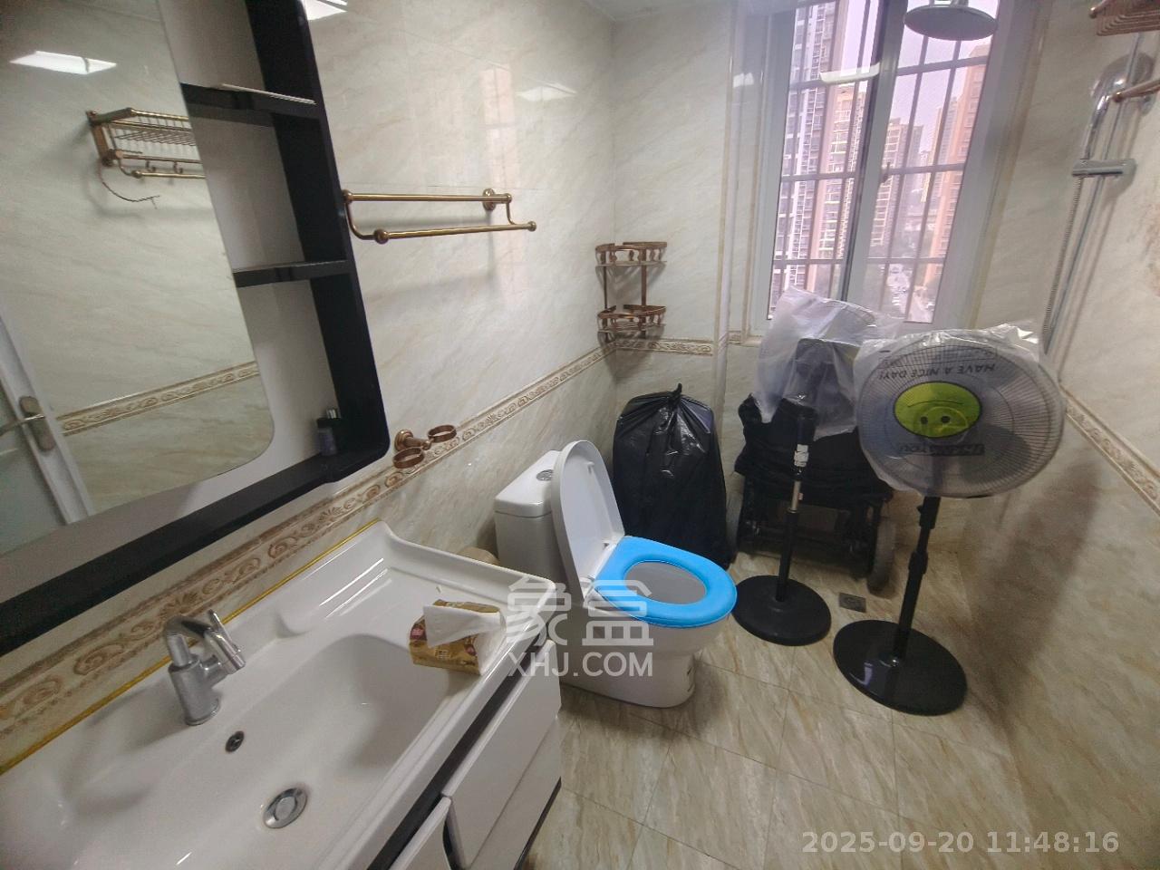 金南家园二期  1室0厅0卫    2400.0元/月室内图