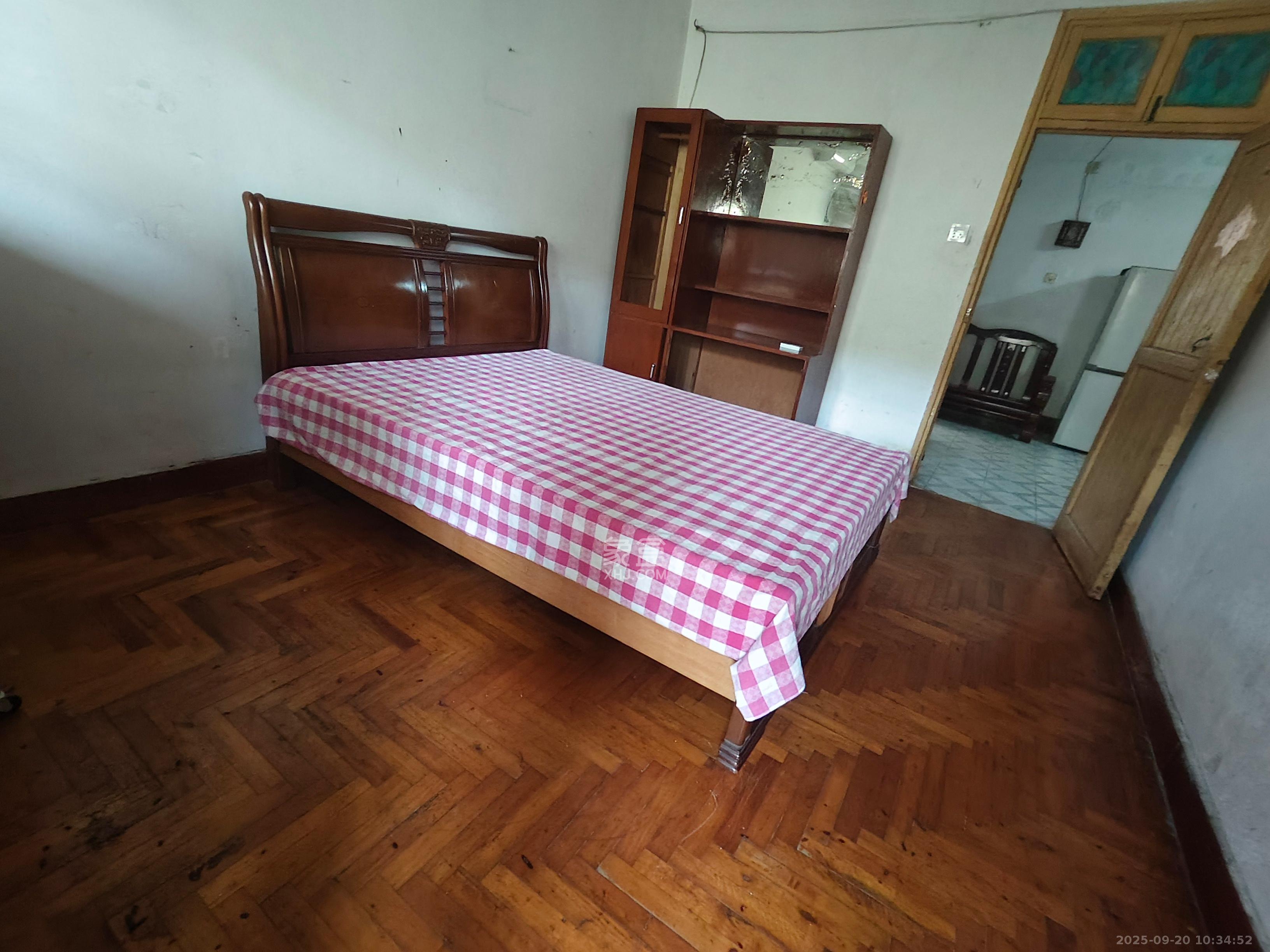 五水厂宿舍  2室1厅1卫    1200.0元/月室内图