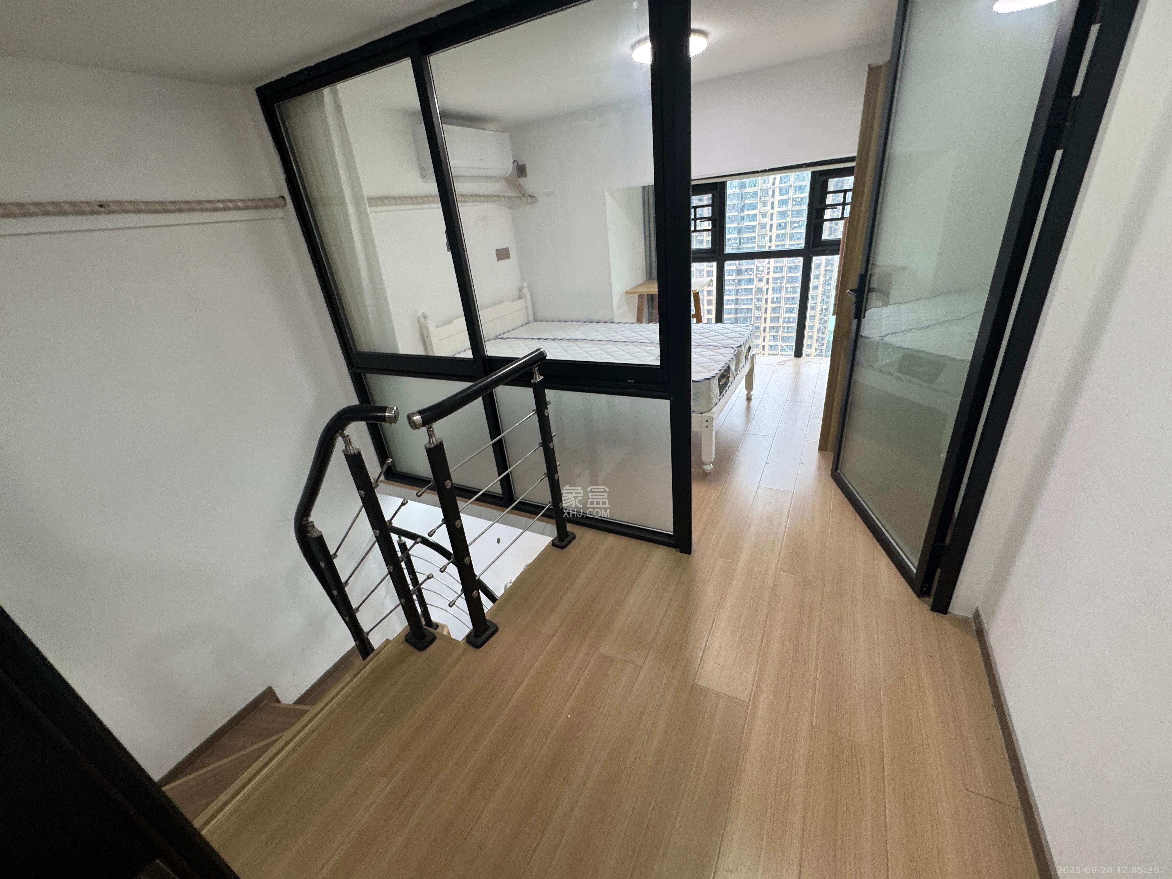 新长海漓湘悦  2室2厅1卫    1800.0元/月室内图