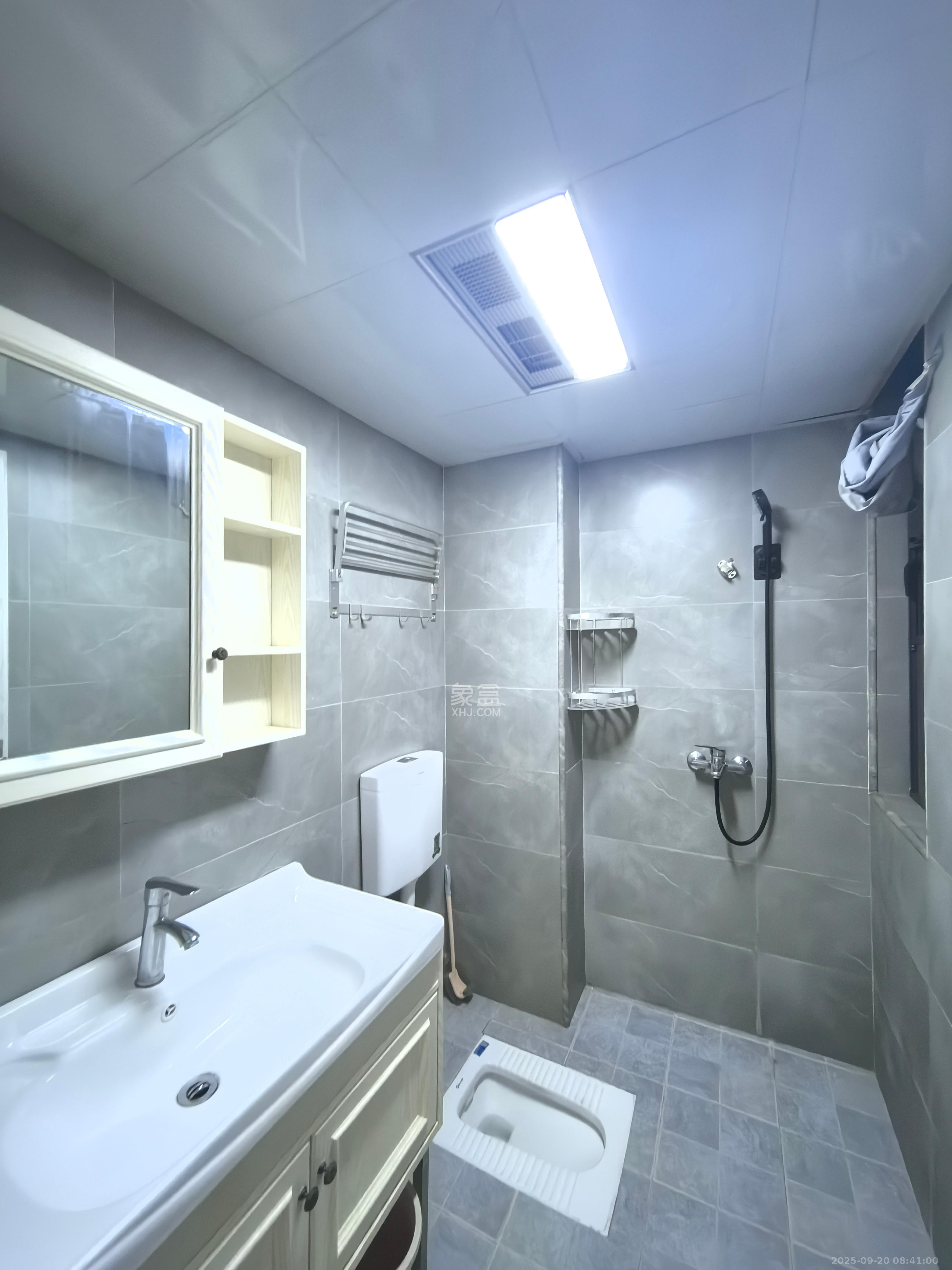 丰禧园 3室2厅2卫 2800.0元/月 丰禧园 3室2厅2卫 2800.0元/月室内图