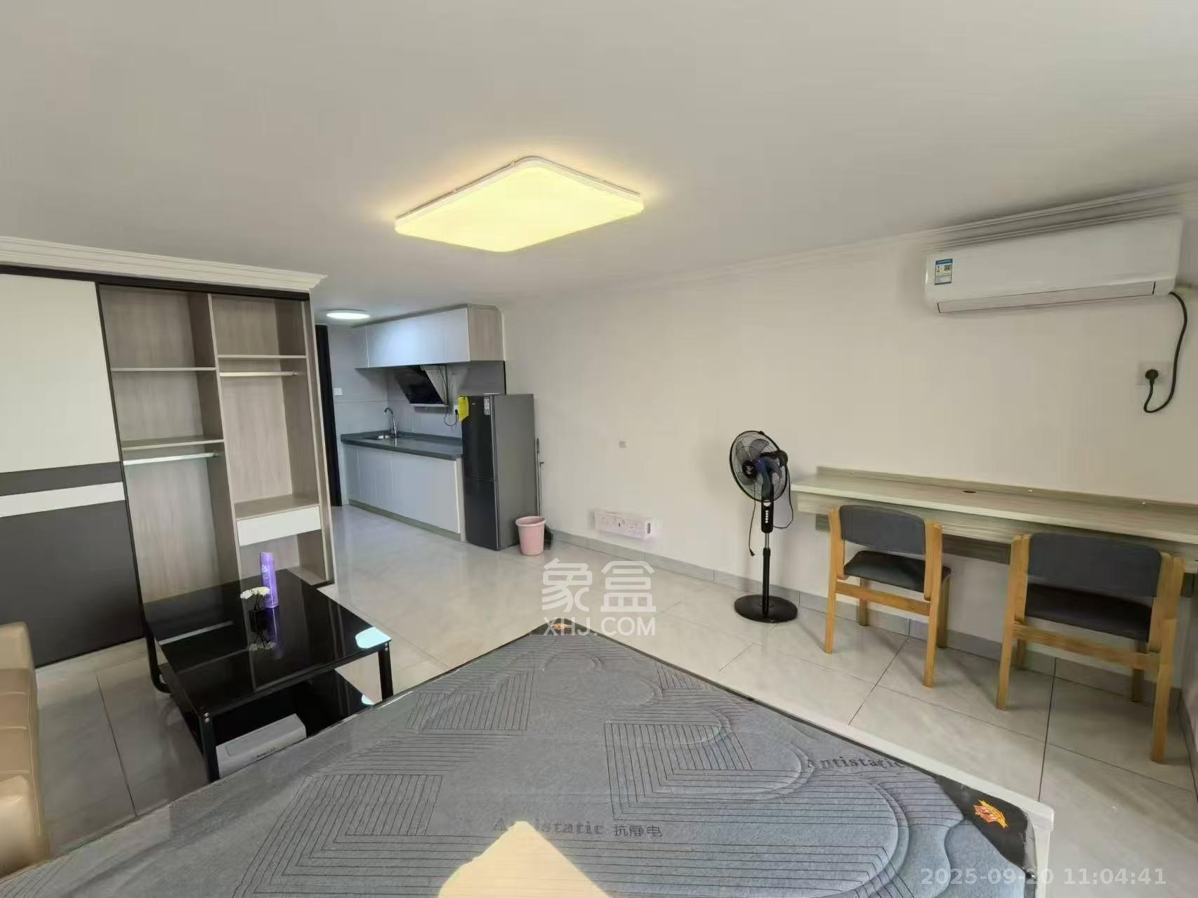 世茂璀璨天城公寓  1室1厅1卫    1580.0元/月室内图