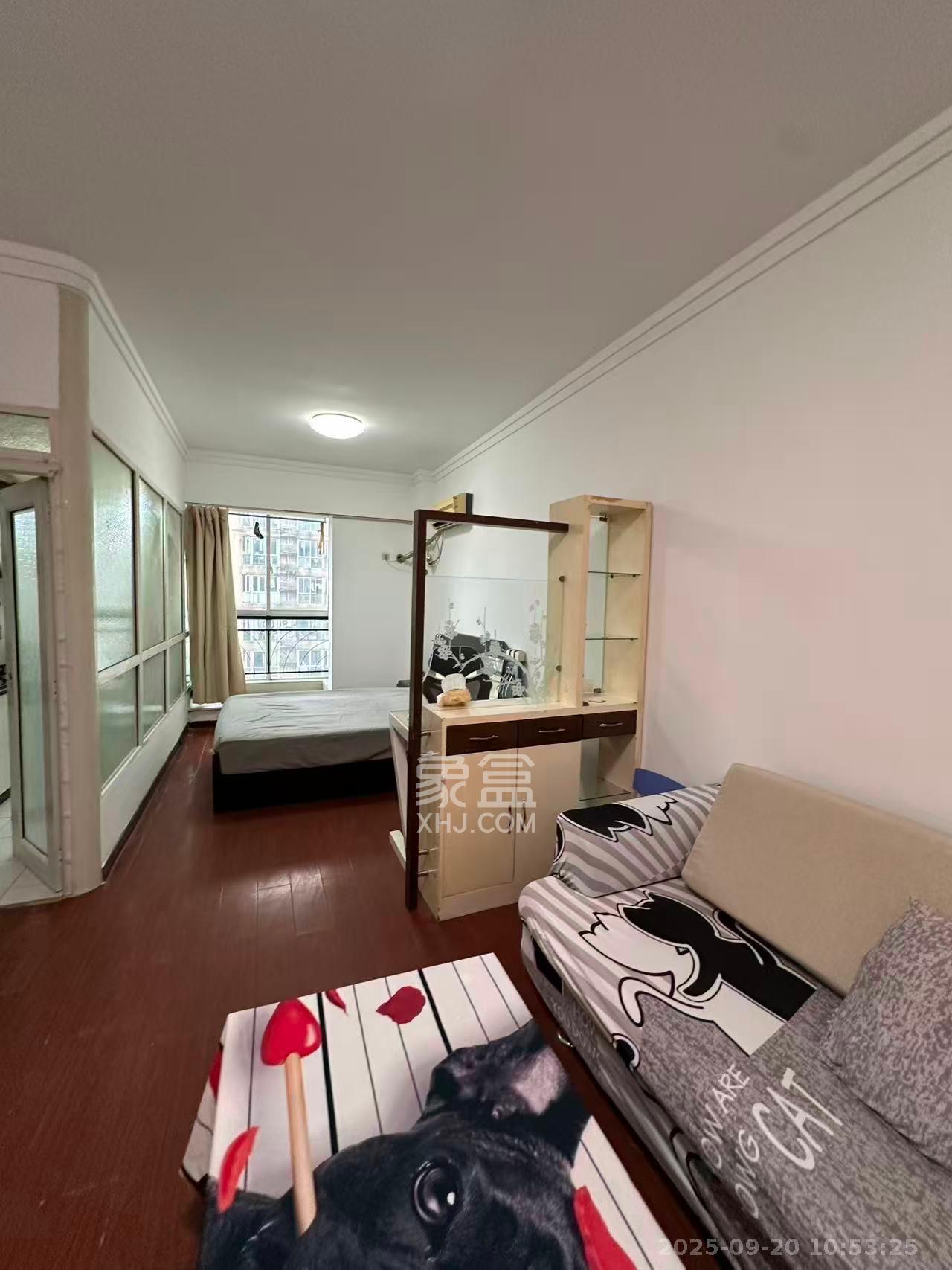 时代先锋 1室1厅1卫 1300.0元/月 时代先锋 1室1厅1卫 1300.0元/月室内图