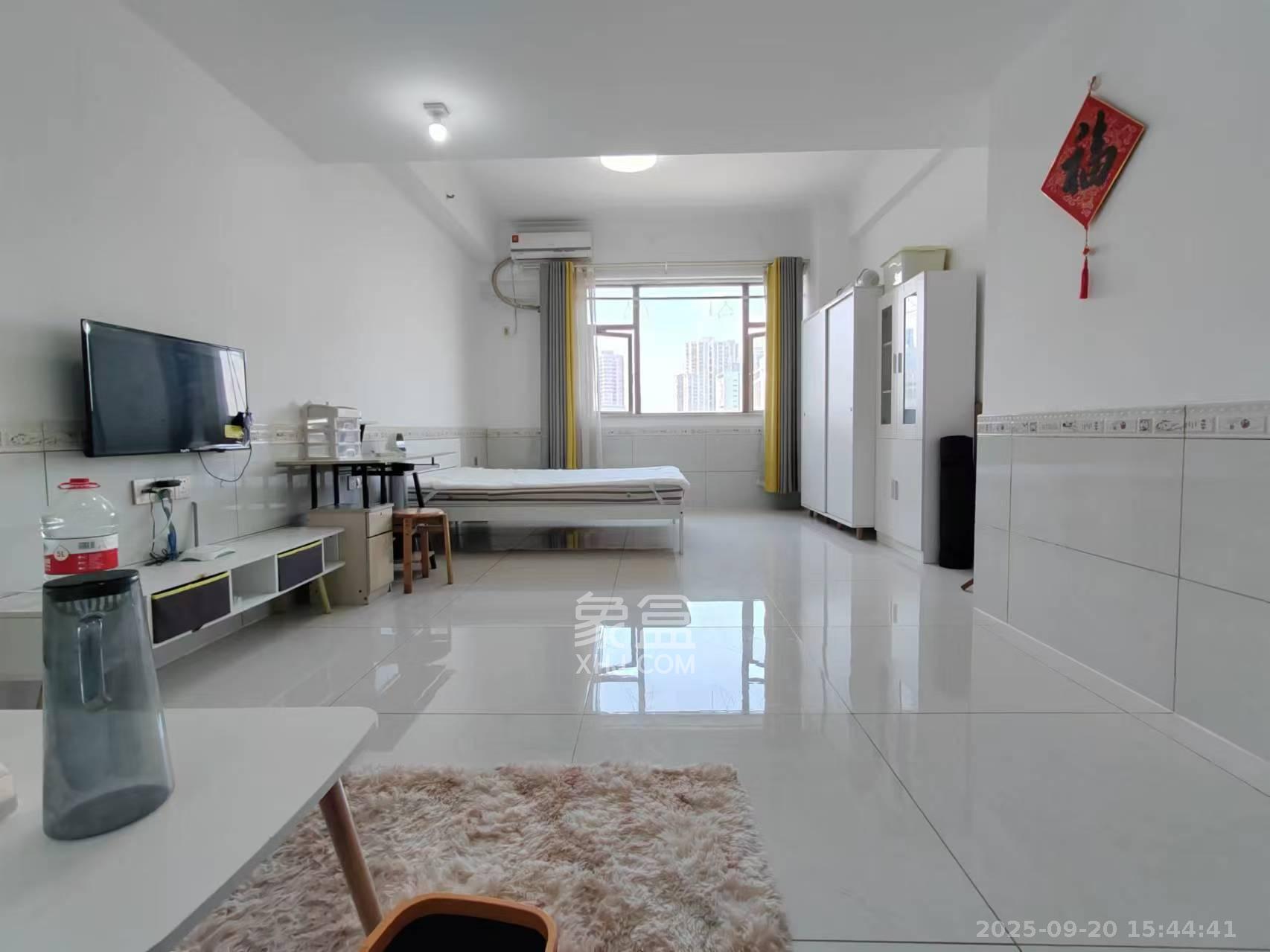 昊天大厦 1室1厅1卫 1900.0元/月 昊天大厦 1室1厅1卫 1900.0元/月室内图