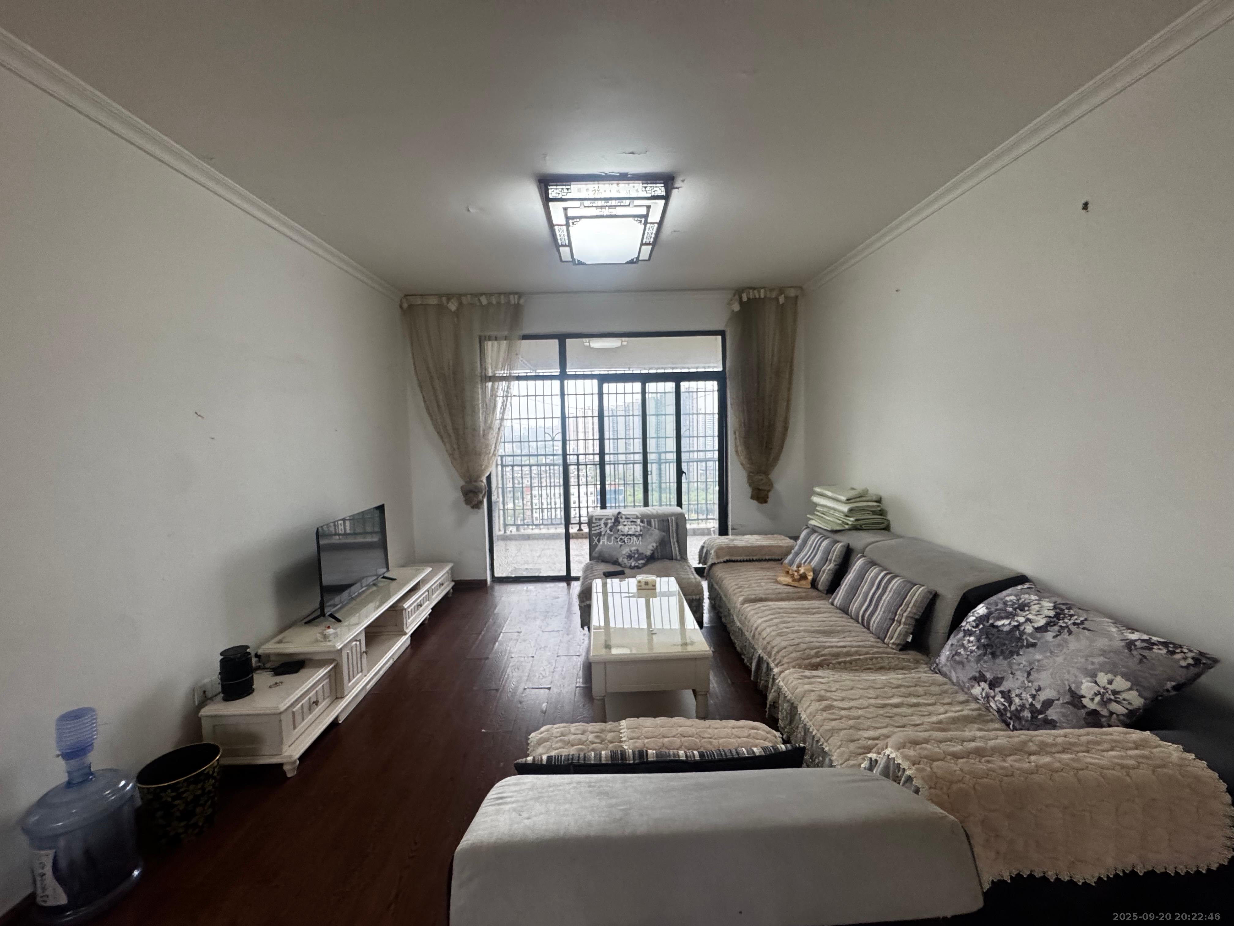 优山美地  3室1厅1卫    2100.0元/月室内图