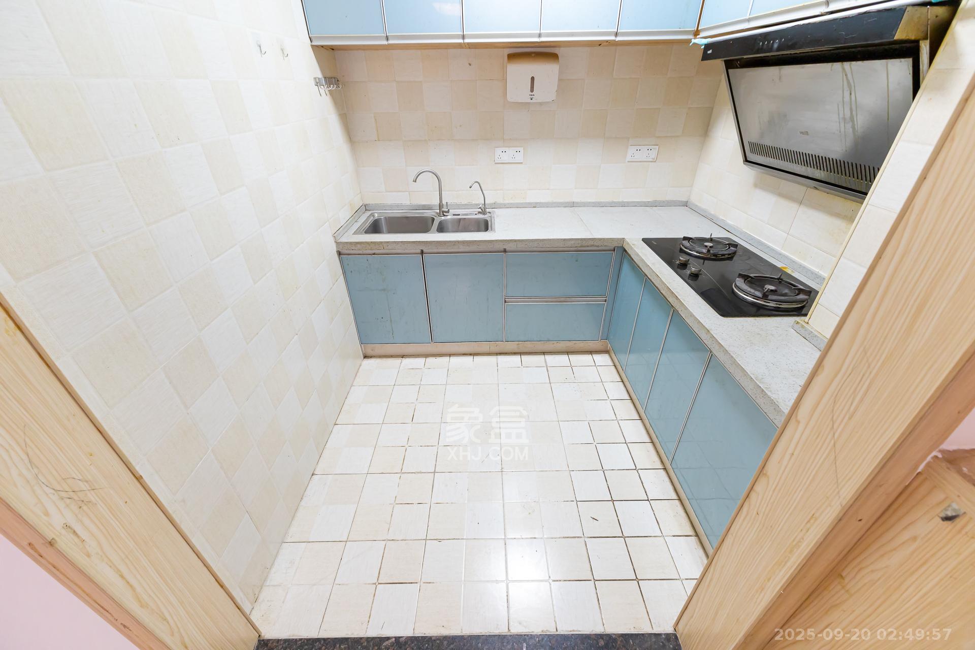 勤诚达新界 3室2厅1卫 69.0万 勤诚达新界 3室2厅1卫 69.0万厨房