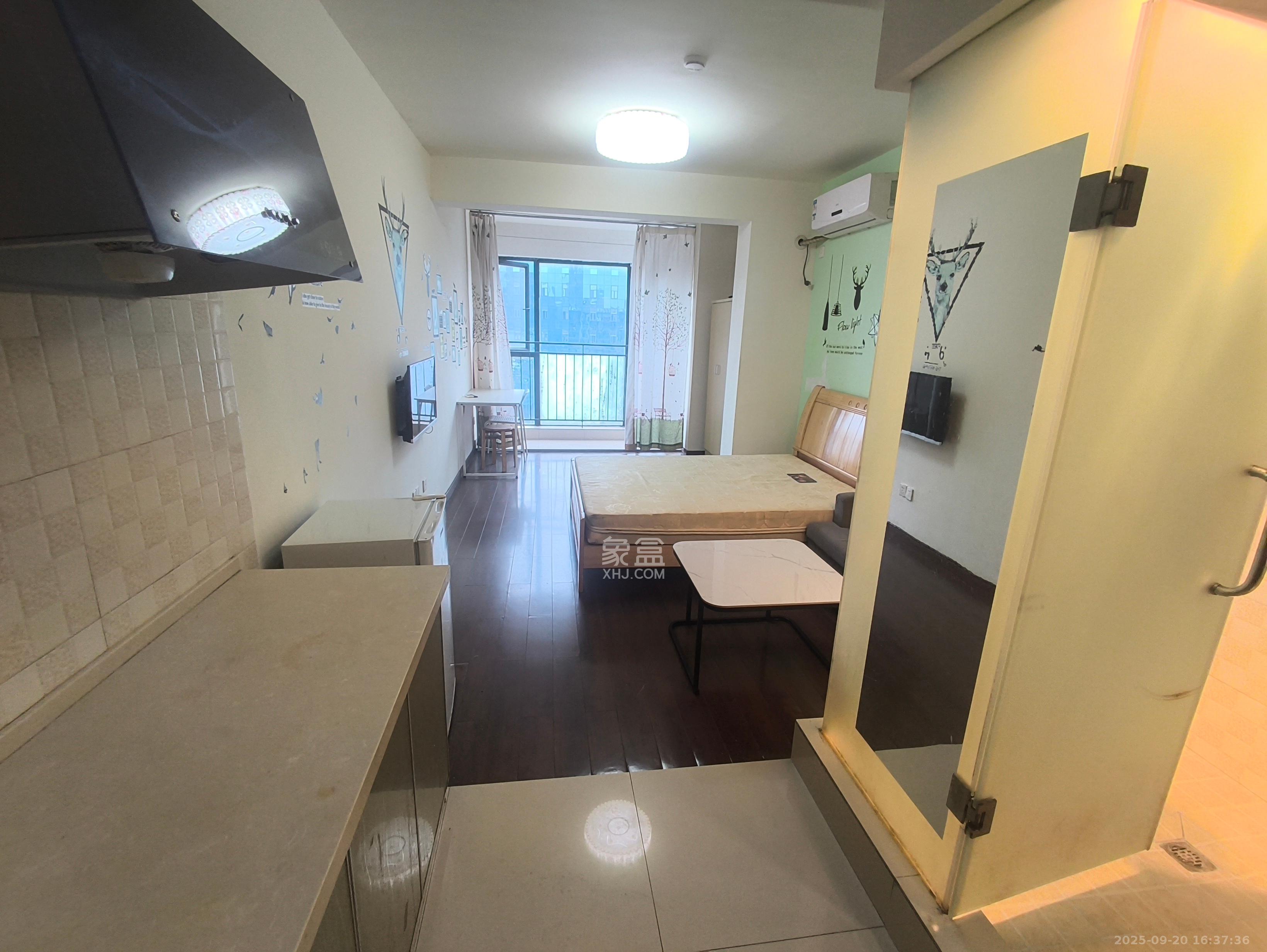 万科金域华府一期 1室1厅1卫 1200.0元/月 万科金域华府一期 1室1厅1卫 1200.0元/月室内图