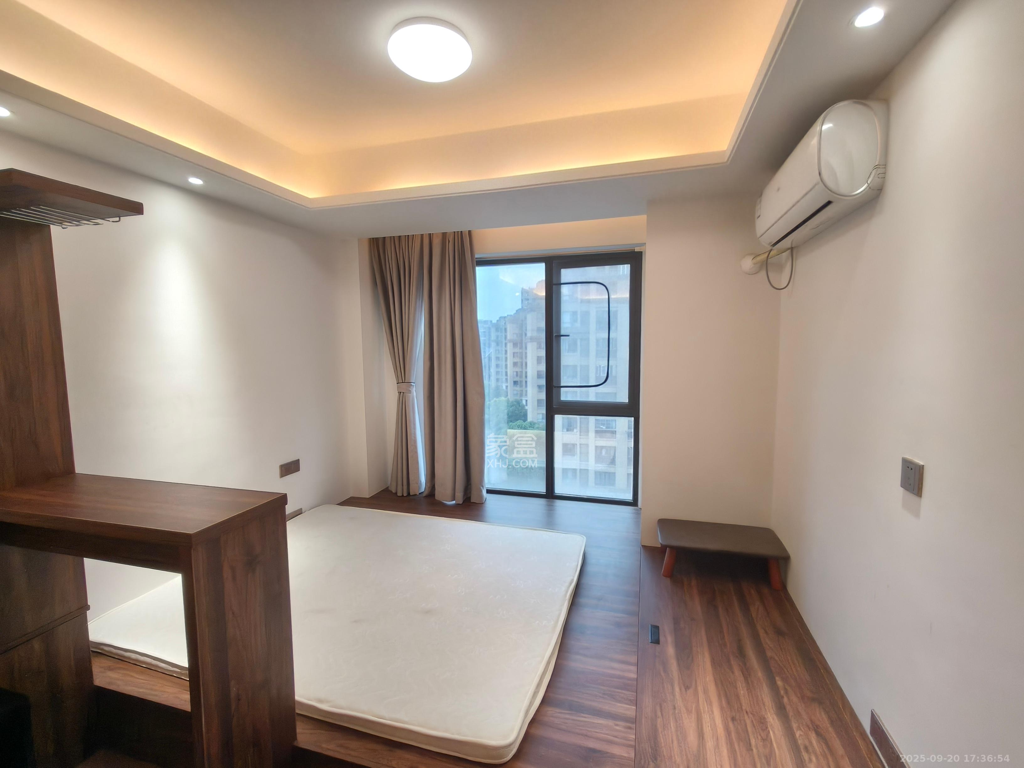 旭辉华宇南宸府 1室1厅1卫 1400.0元/月 旭辉华宇南宸府 1室1厅1卫 1400.0元/月室内图