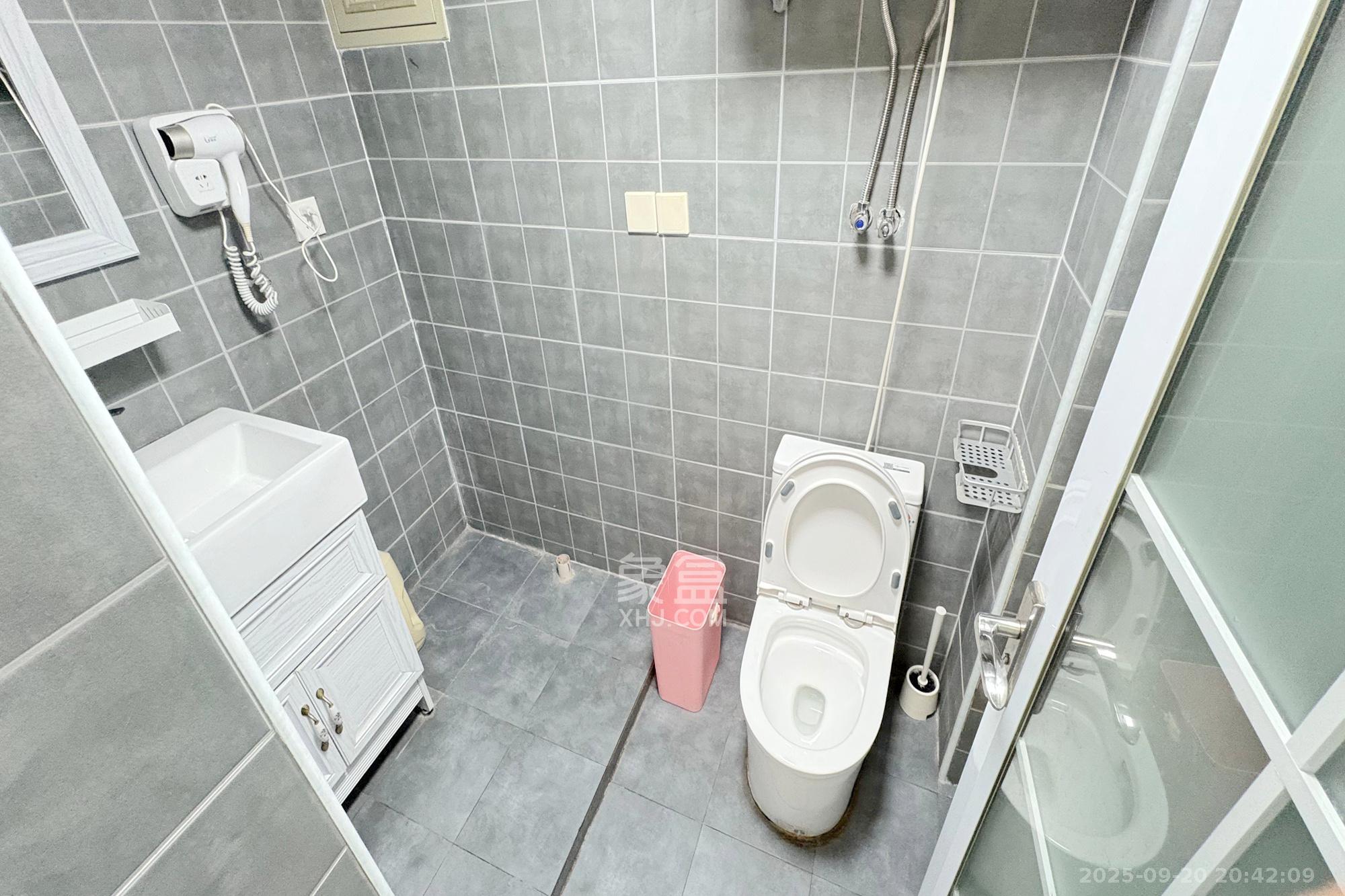 英尚国际 1室0厅0卫 38.0万 英尚国际 1室0厅0卫 38.0万卫生间