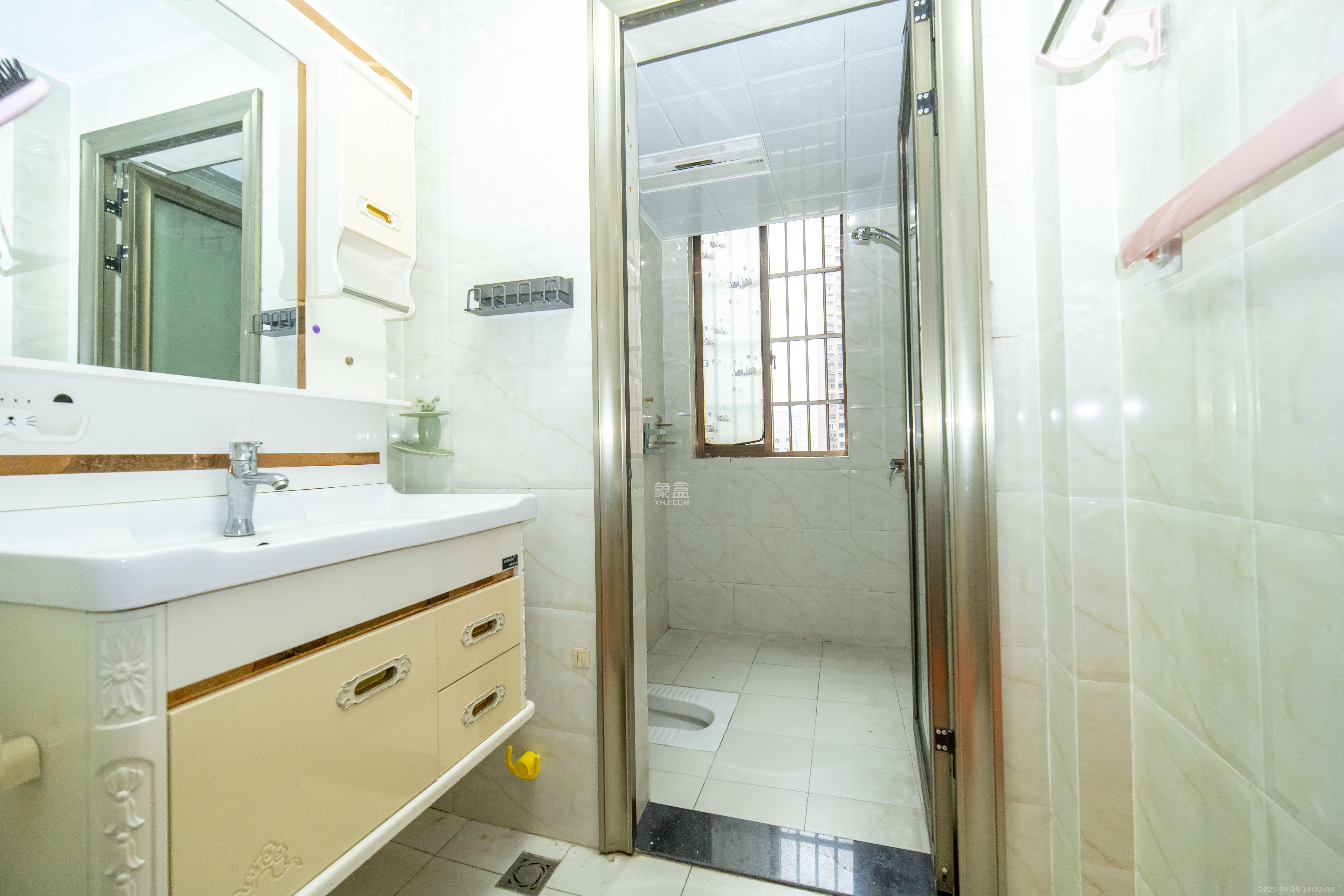 家和院  4室2厅2卫    100.0万 家和院  4室2厅2卫    100.0万卫生间