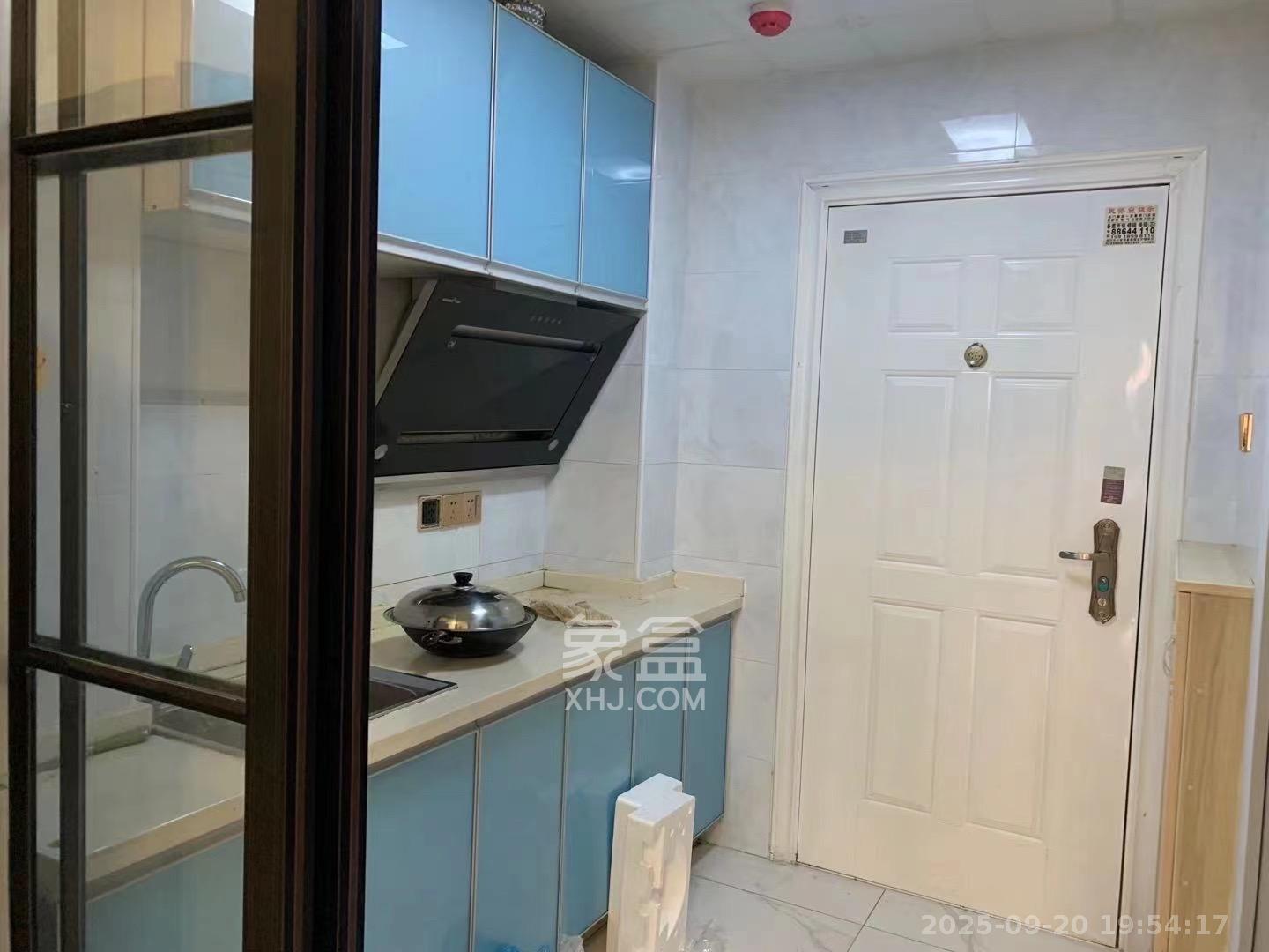 九峰远见  1室1厅1卫    1600.0元/月室内图