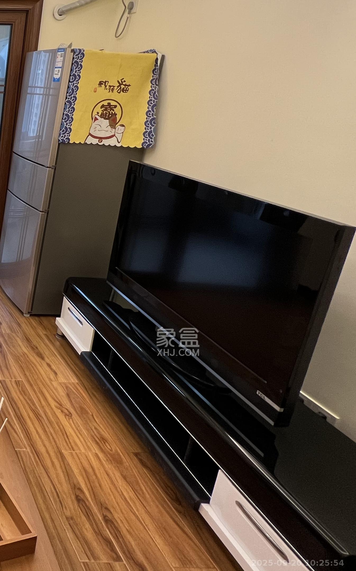 铂宫  1室1厅1卫    2700.0元/月室内图