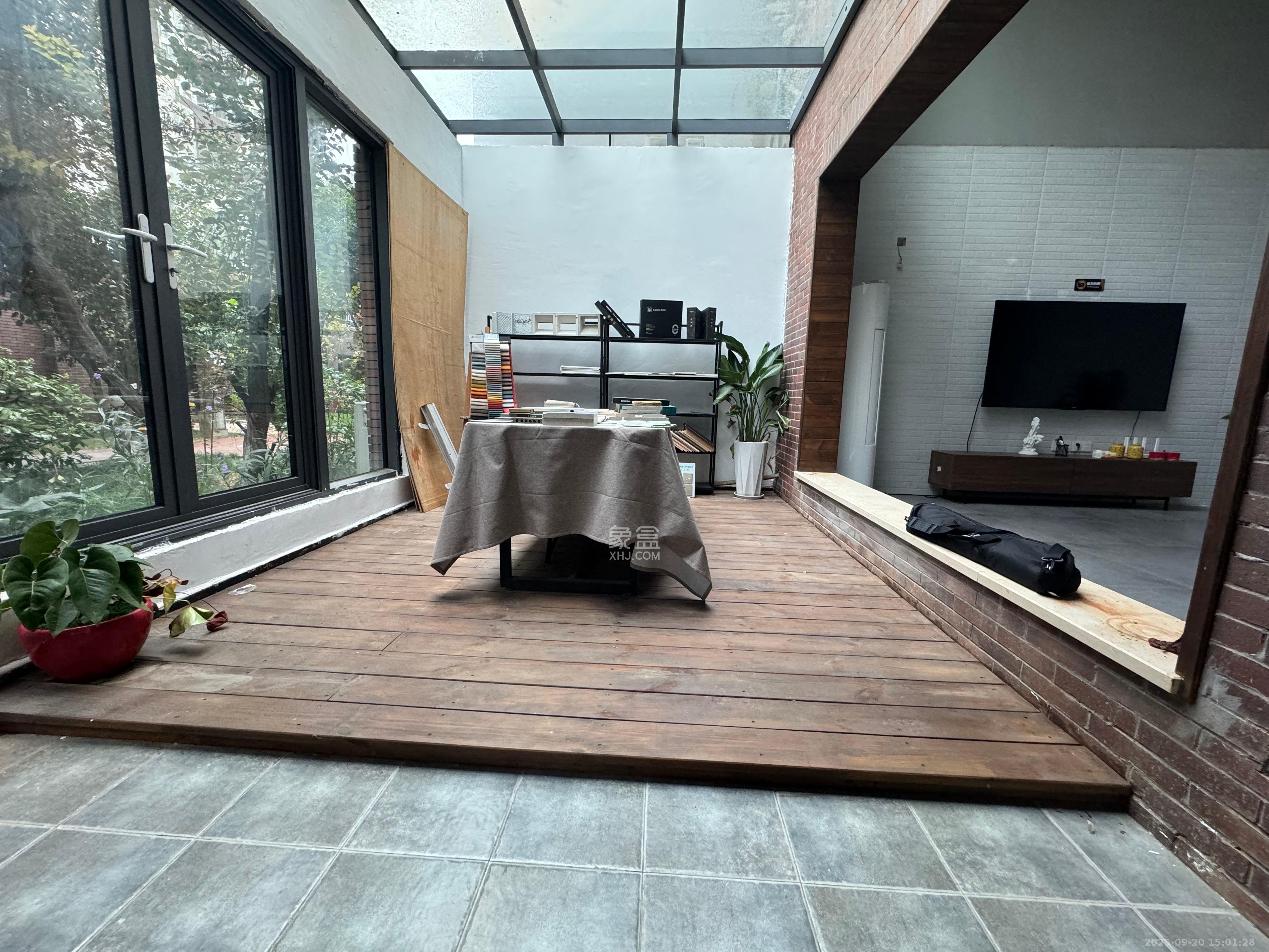 万科城  4室2厅2卫    7800.0元/月室内图