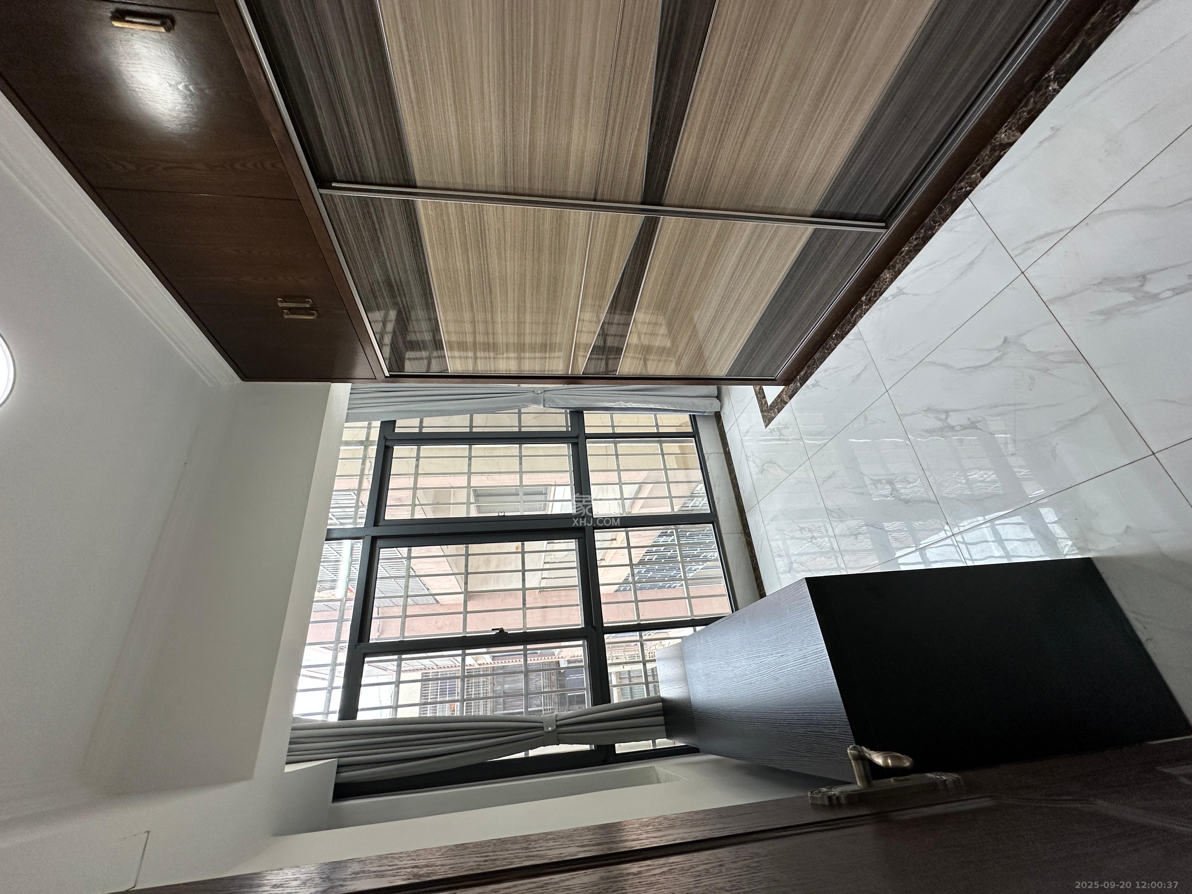 黑金时代广场 2室2厅1卫 1800.0元/月 黑金时代广场 2室2厅1卫 1800.0元/月室内图