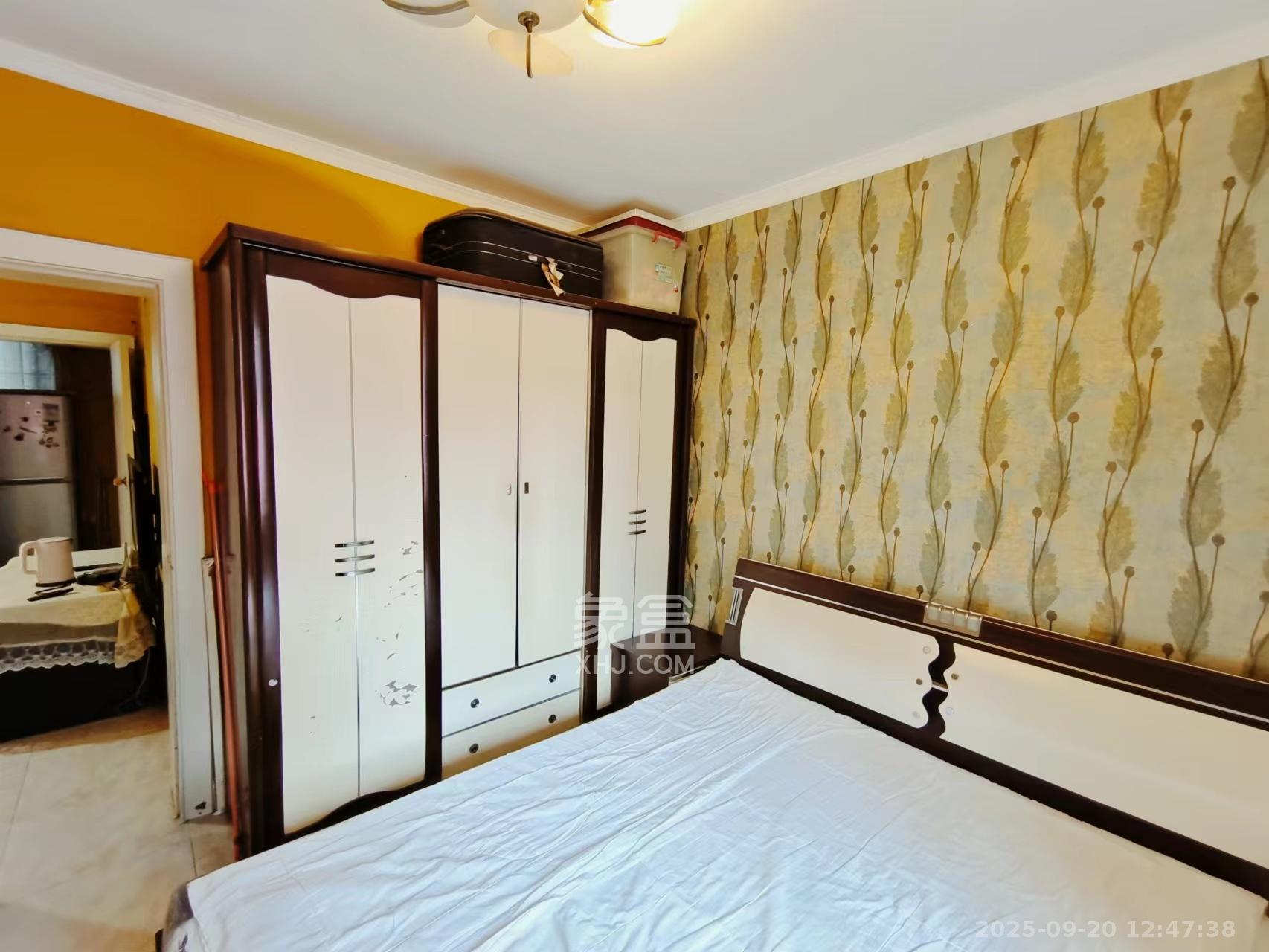 工农街散盘 2室1厅1卫 1600.0元/月 工农街散盘 2室1厅1卫 1600.0元/月室内图