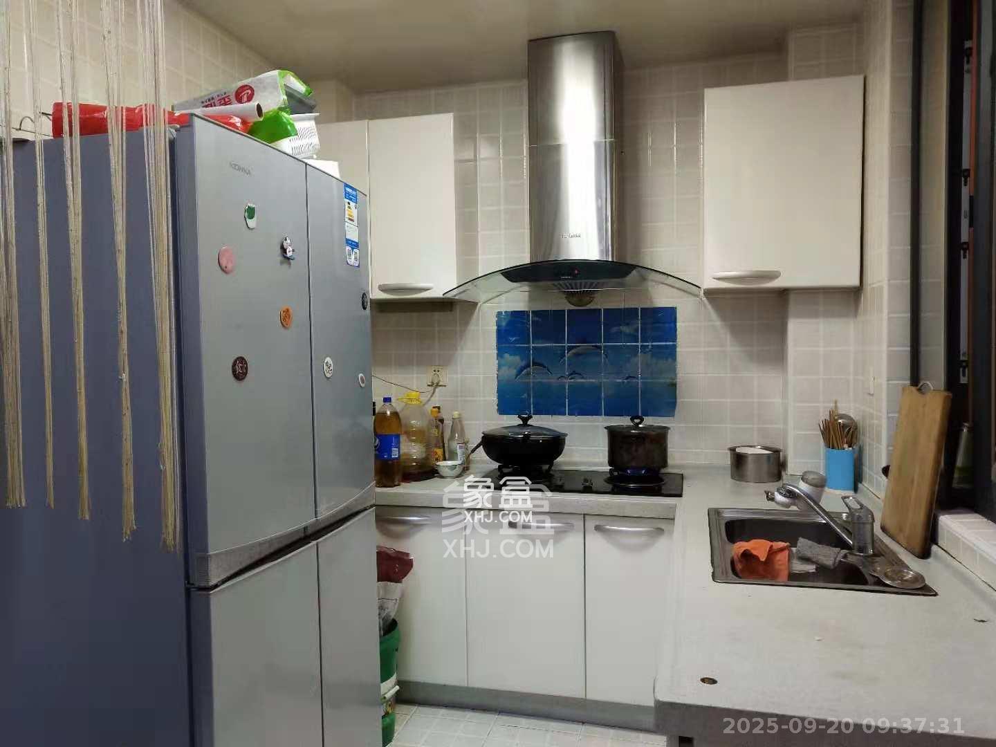 莱茵城 3室2厅1卫 2100.0元/月 莱茵城 3室2厅1卫 2100.0元/月室内图