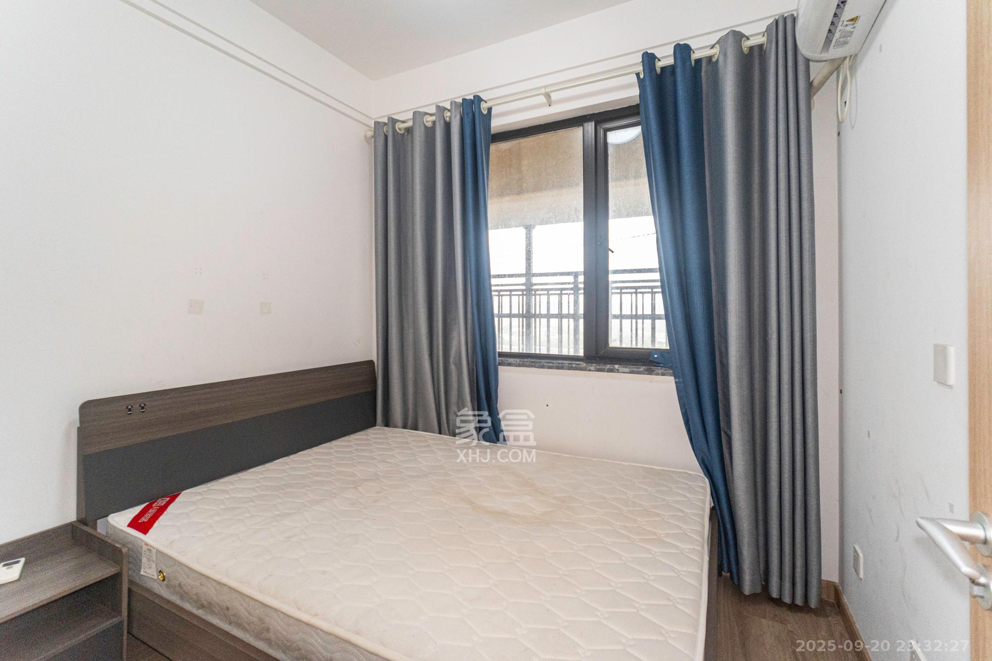 君合新城玺樾  3室2厅2卫    69.8万卧室