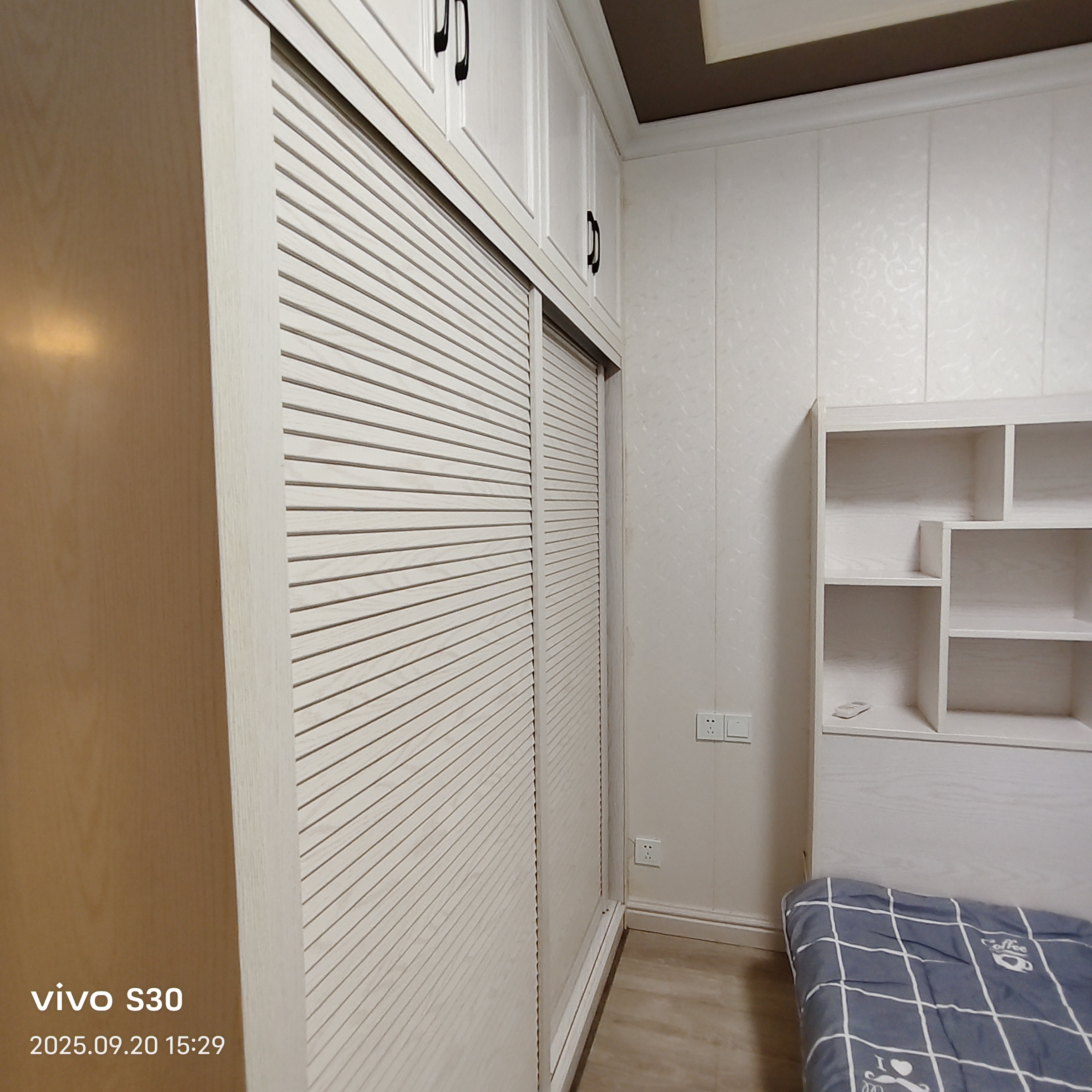 中国铁建金色蓝庭 2室1厅1卫 1800.0元/月 中国铁建金色蓝庭 2室1厅1卫 1800.0元/月室内图