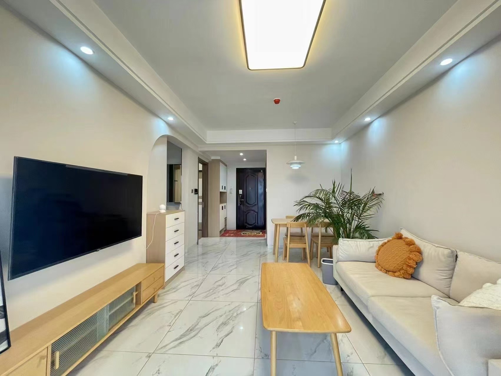 华耀碧桂园十里江湾誉峯 1室0厅0卫 2200.0元/月 华耀碧桂园十里江湾誉峯 1室0厅0卫 2200.0元/月户型图