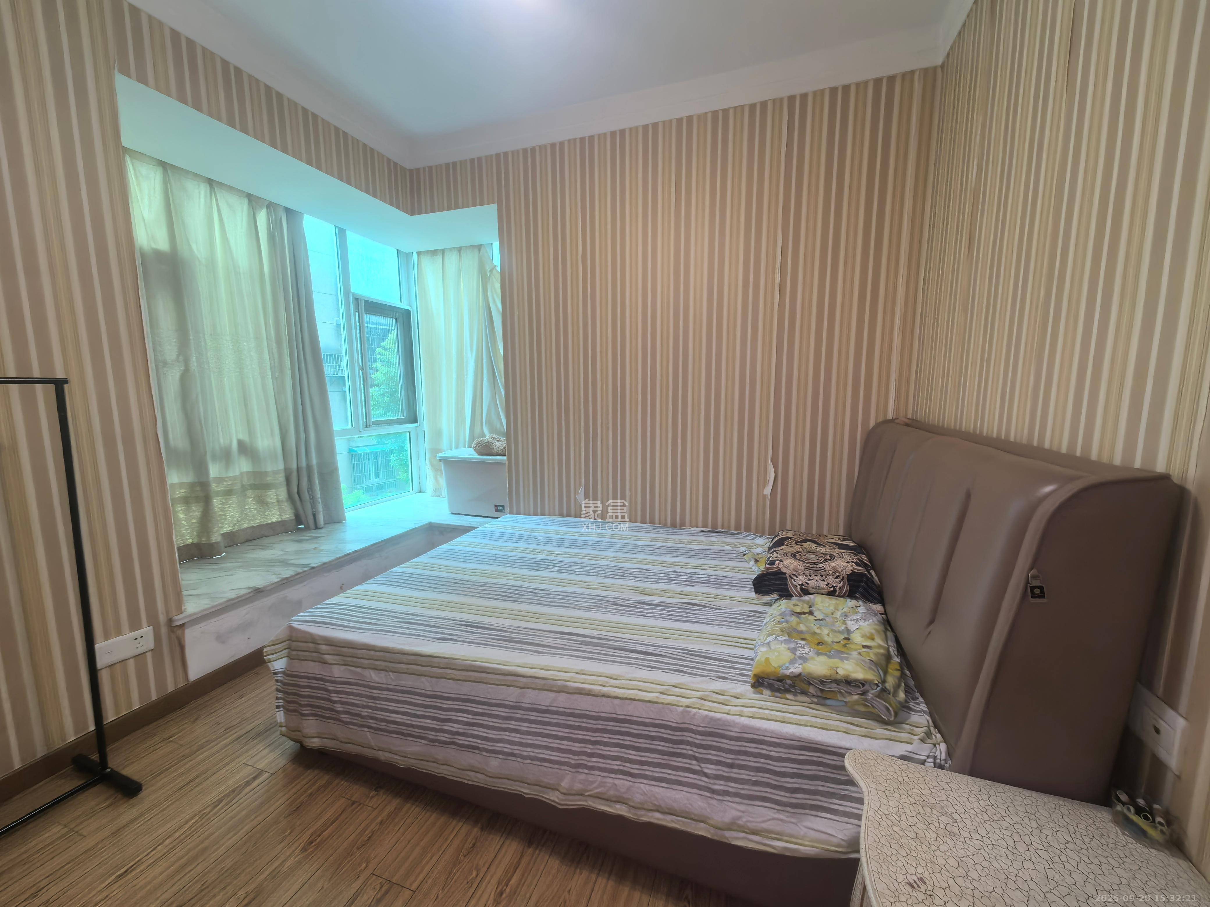 名都花园 2室2厅1卫 2600.0元/月 名都花园 2室2厅1卫 2600.0元/月室内图