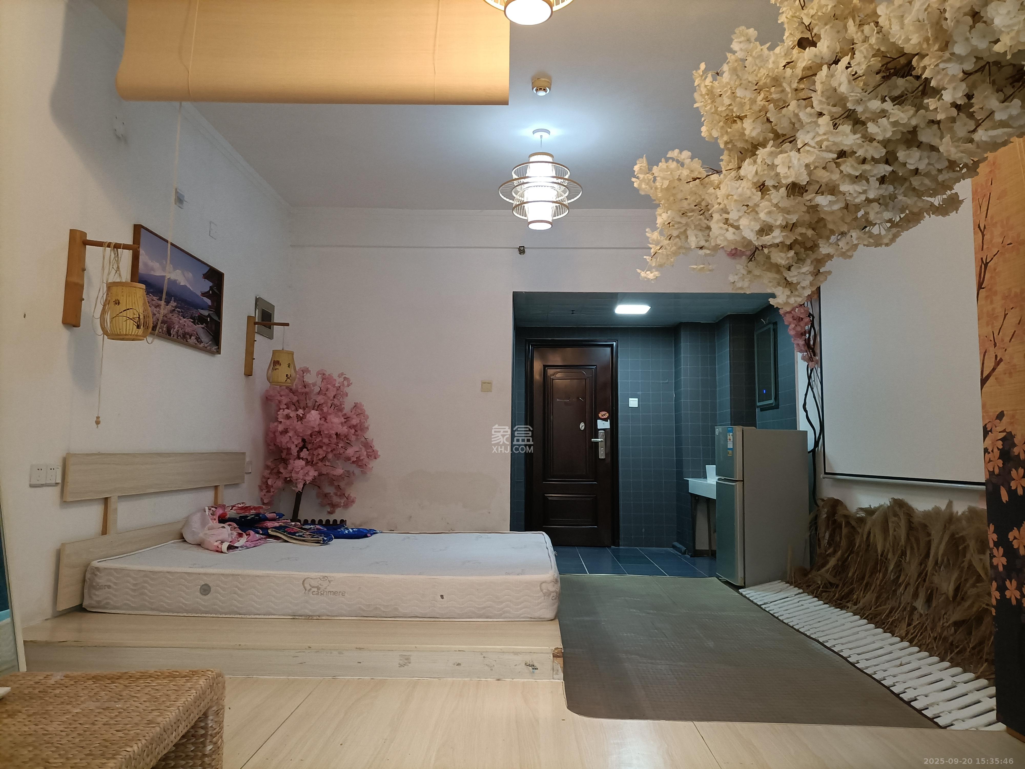 七彩丽都 1室1厅1卫 1600.0元/月 七彩丽都 1室1厅1卫 1600.0元/月室内图