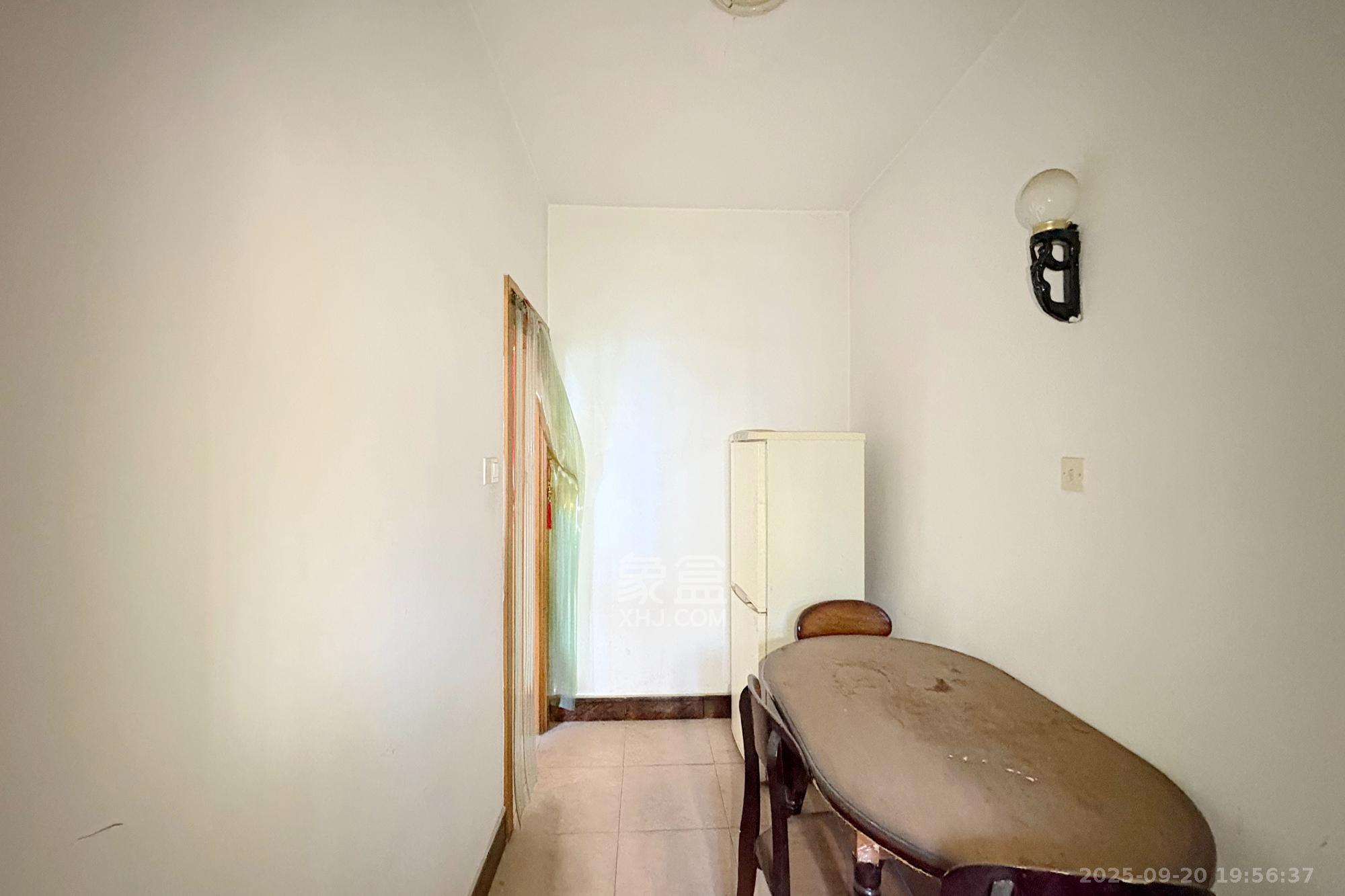 监狱管理局  3室2厅1卫    89.0万其他