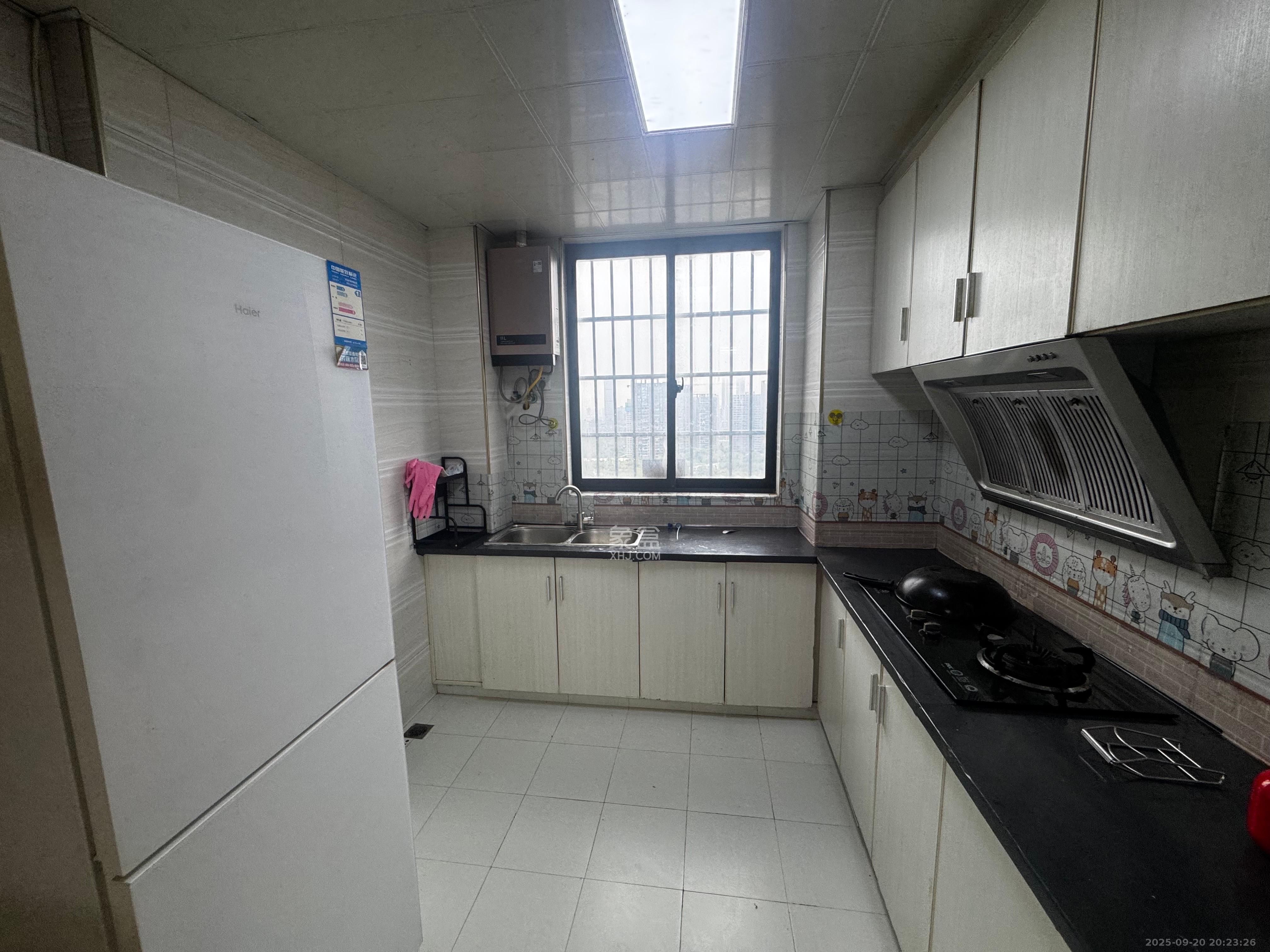 优山美地  3室1厅1卫    2100.0元/月室内图