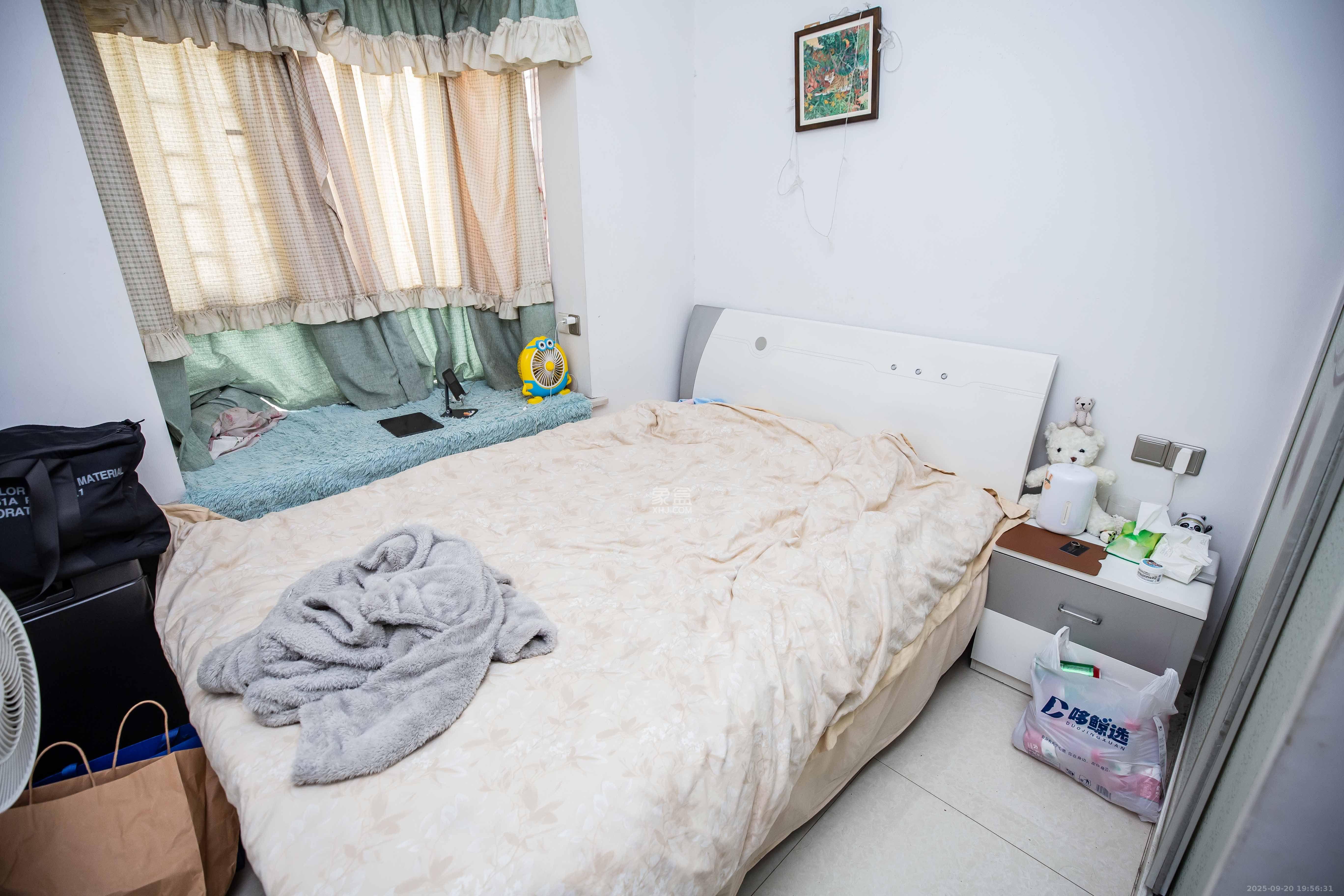 莱茵城 3室2厅1卫 2100.0元/月 莱茵城 3室2厅1卫 2100.0元/月室内图