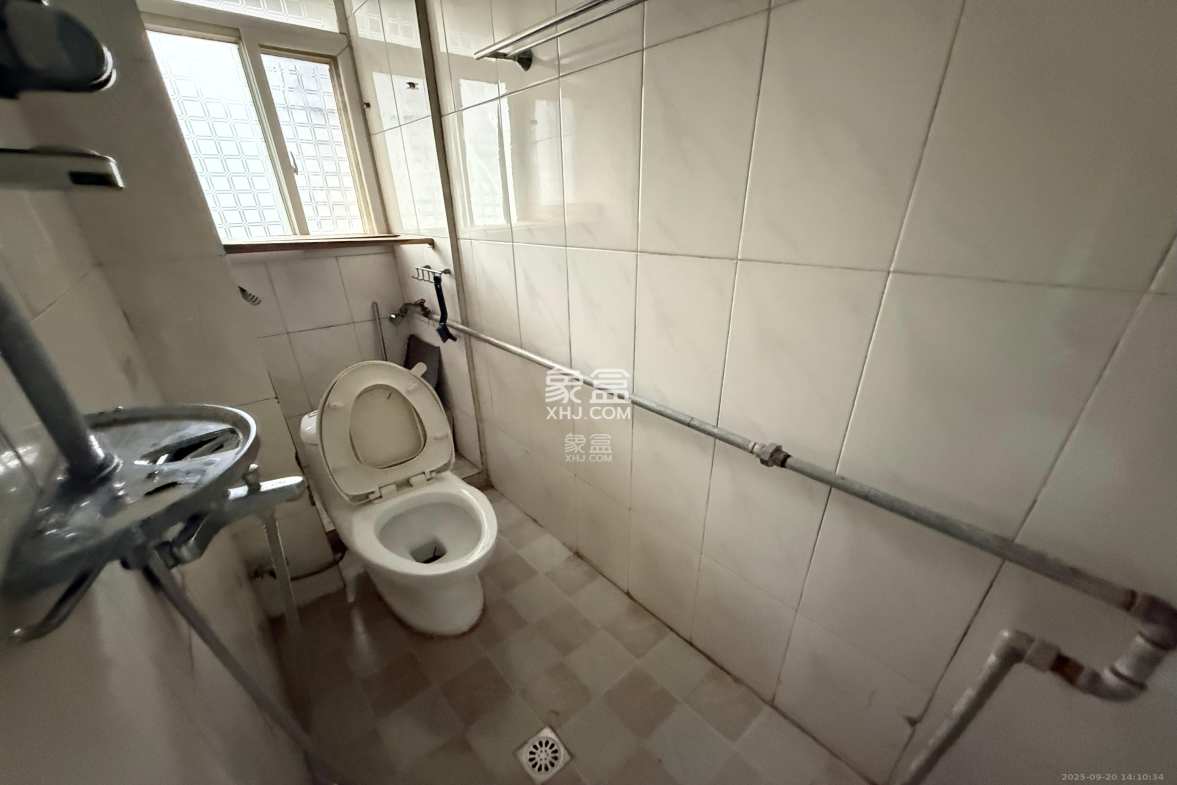 长监宿舍 2室1厅1卫 1500.0元/月 长监宿舍 2室1厅1卫 1500.0元/月室内图