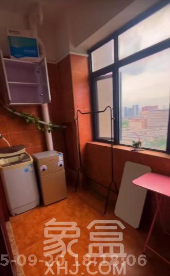 天元涉外景园B区  1室1厅1卫    1300.0元/月室内图