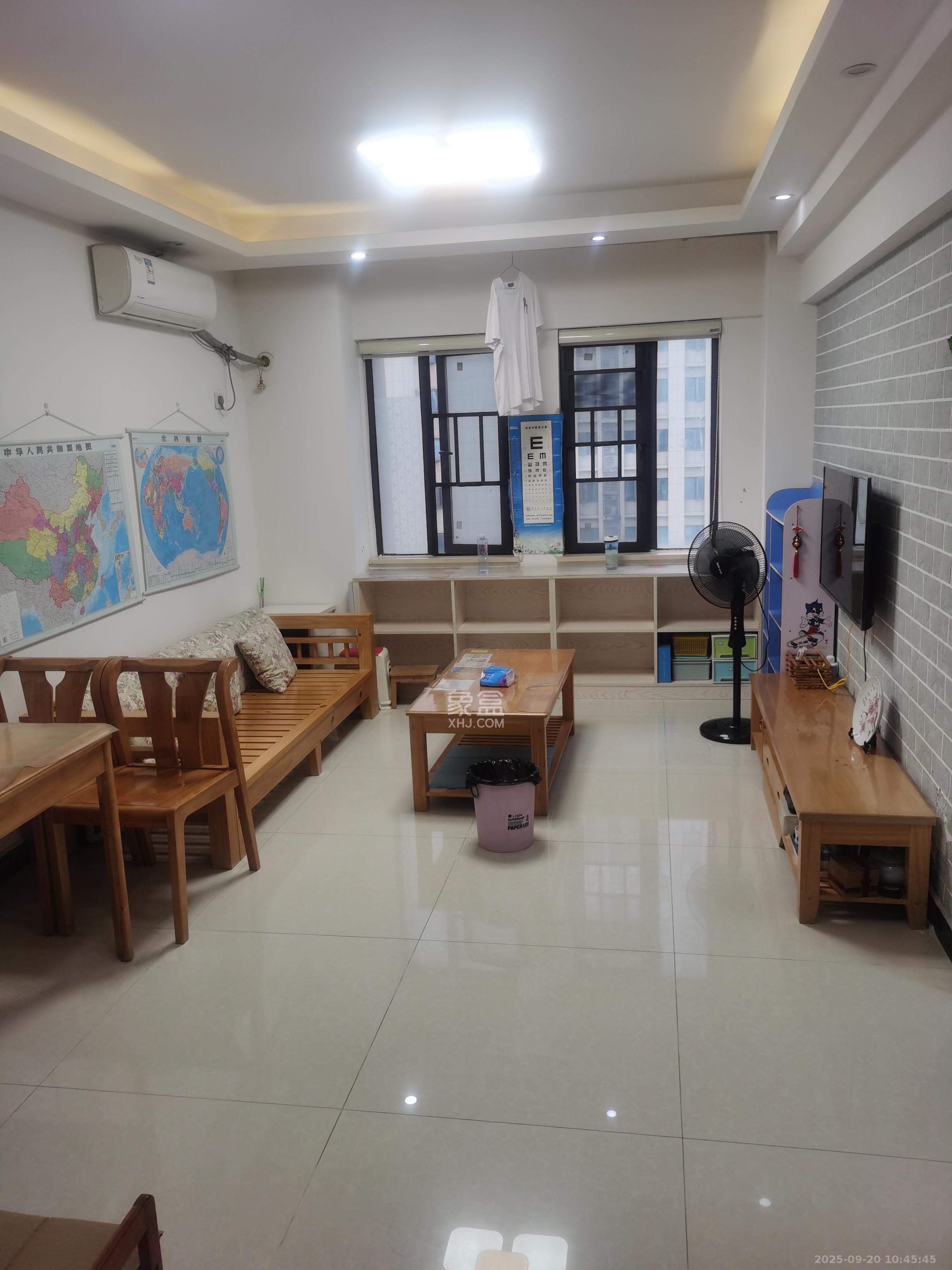 钰龙天下二期(钰龙佳园) 2室2厅1卫 1800.0元/月 钰龙天下二期(钰龙佳园) 2室2厅1卫 1800.0元/月室内图