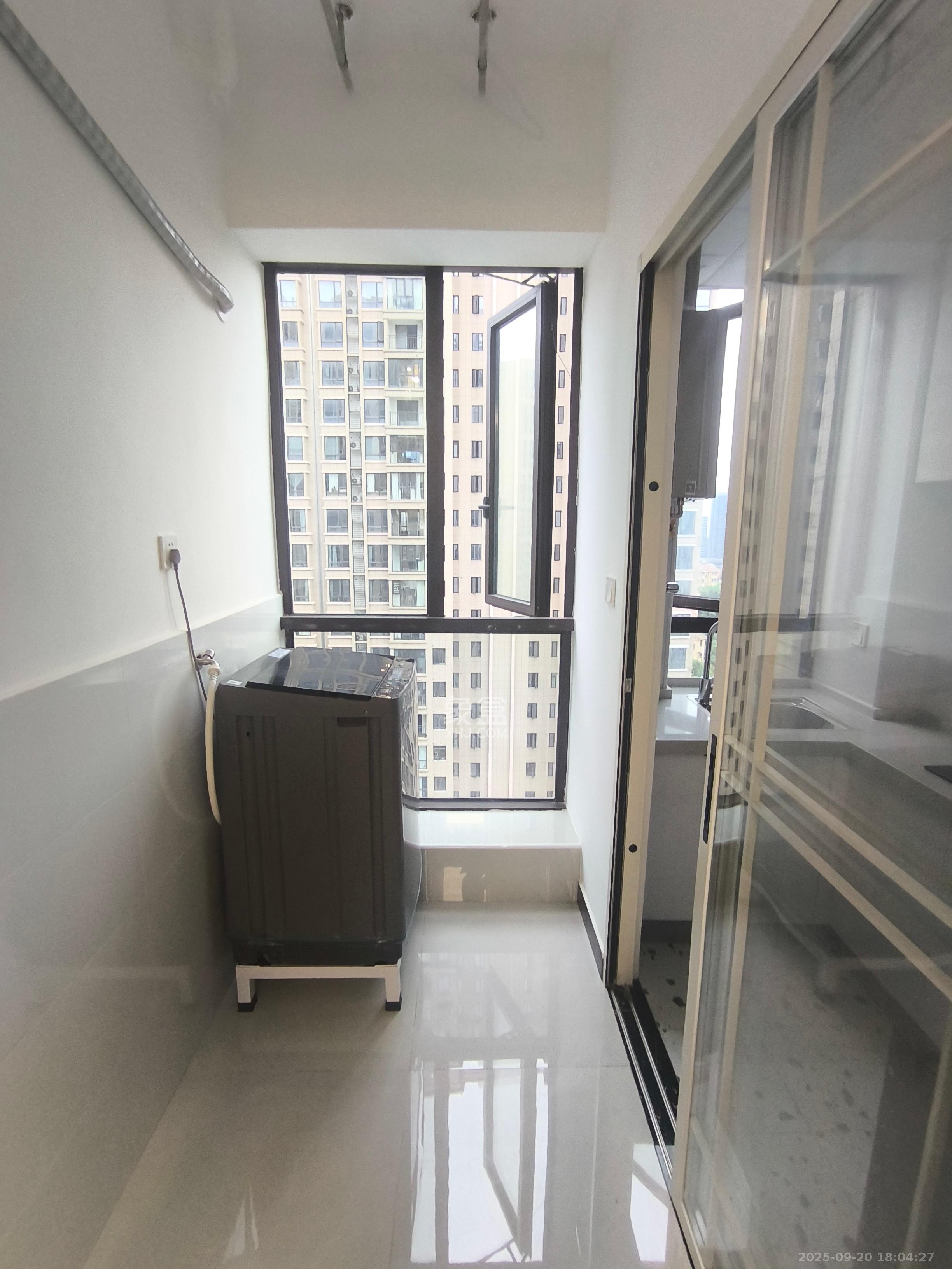 文景领秀 1室1厅1卫 1500.0元/月 文景领秀 1室1厅1卫 1500.0元/月室内图