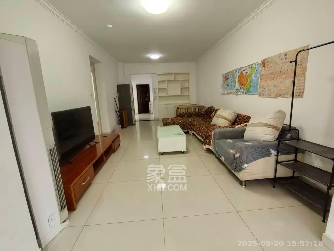 卓越蔚蓝海岸三期 2室2厅1卫 1800.0元/月 卓越蔚蓝海岸三期 2室2厅1卫 1800.0元/月室内图